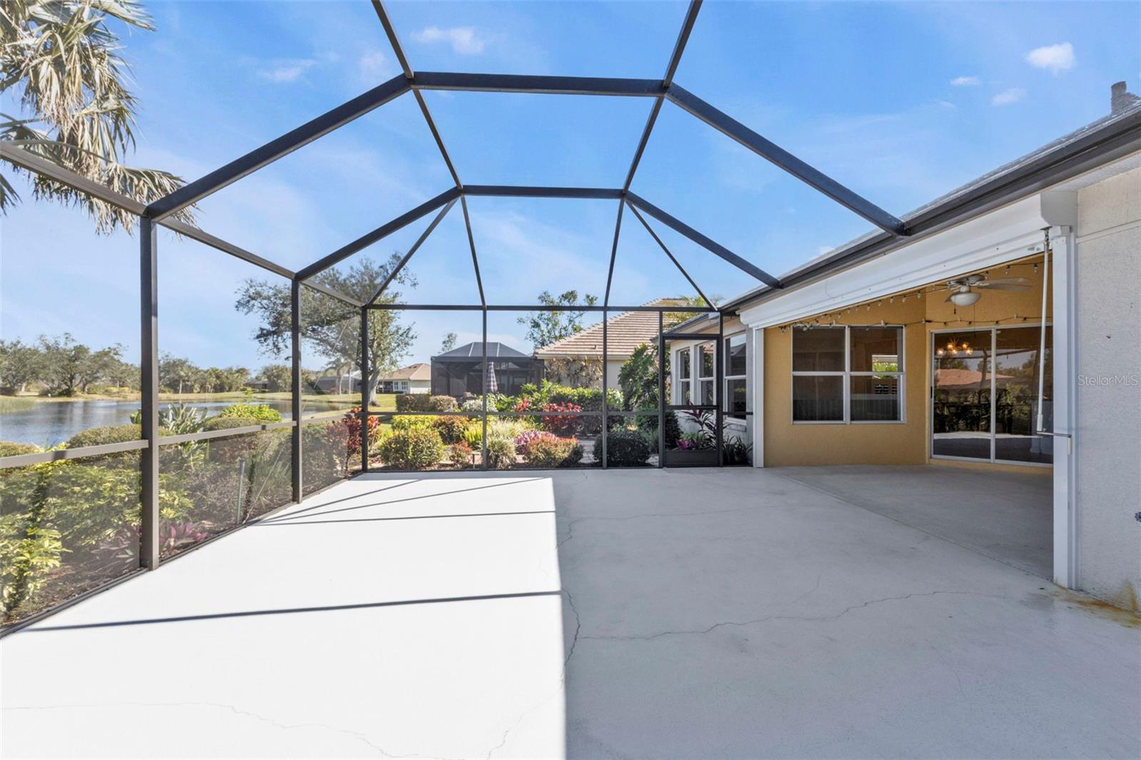 RIVERWOOD - Residential