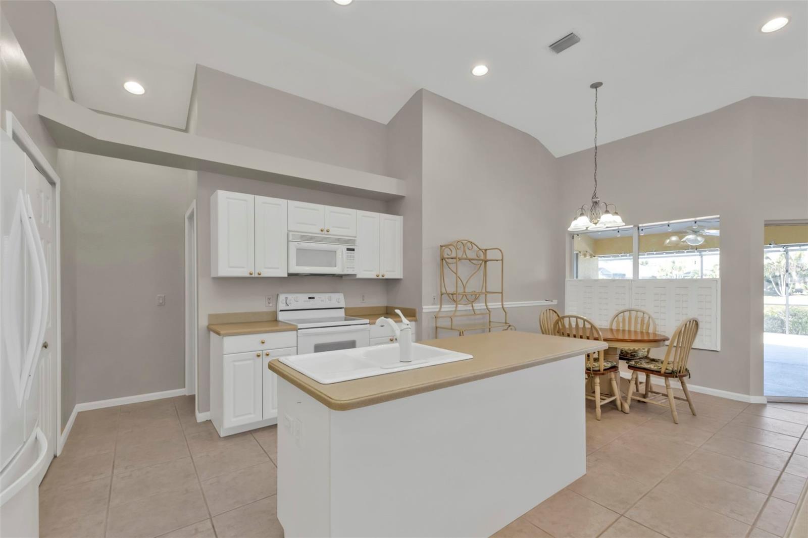RIVERWOOD - Residential