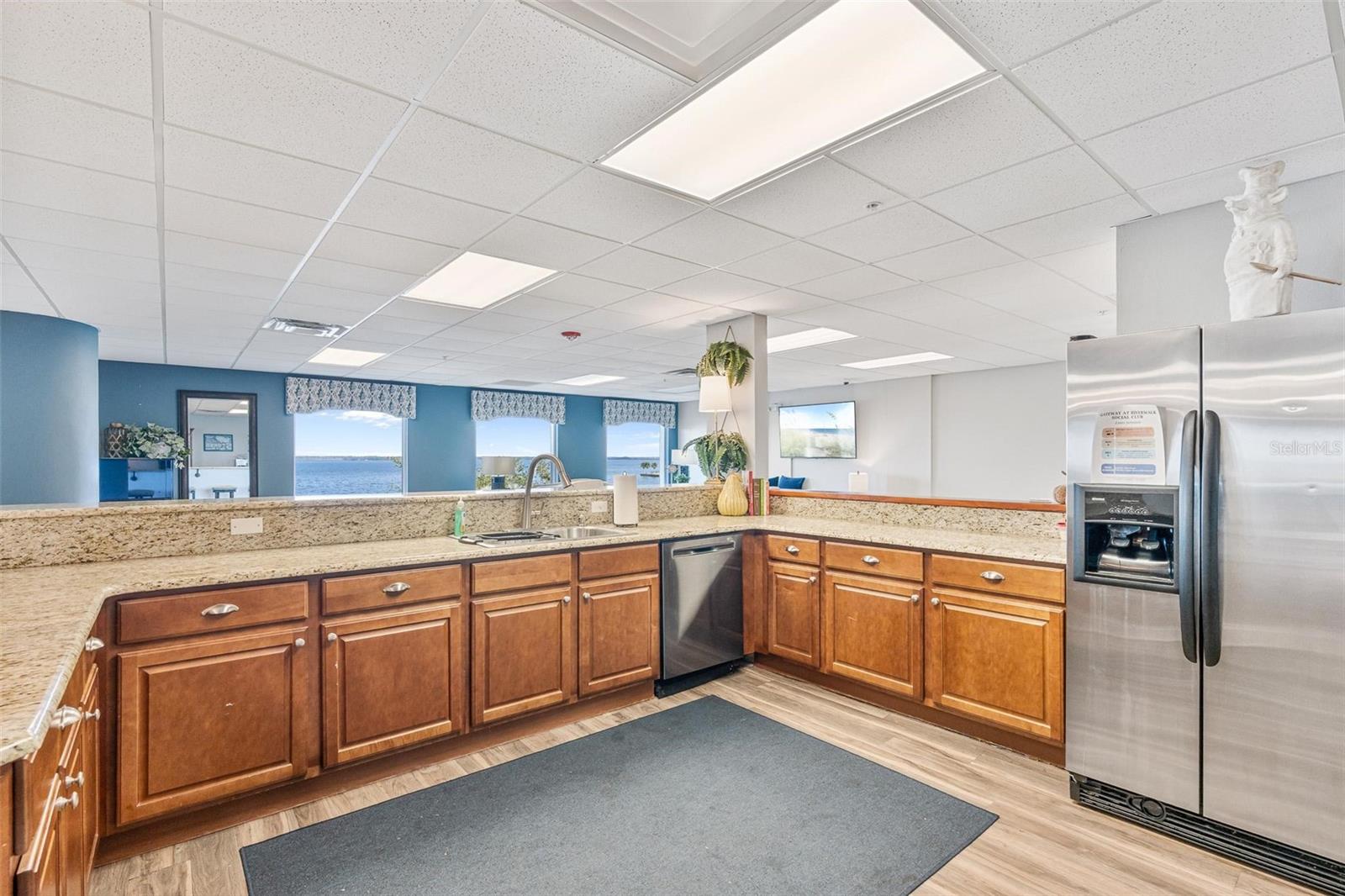 GATEWAY AT RIVERWALK A CONDO THIRD AMENDMENT - Residential