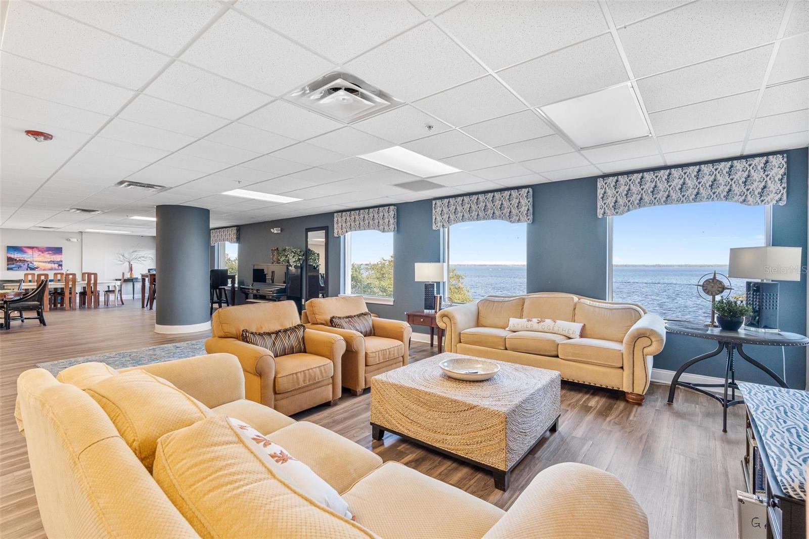 GATEWAY AT RIVERWALK A CONDO THIRD AMENDMENT - Residential