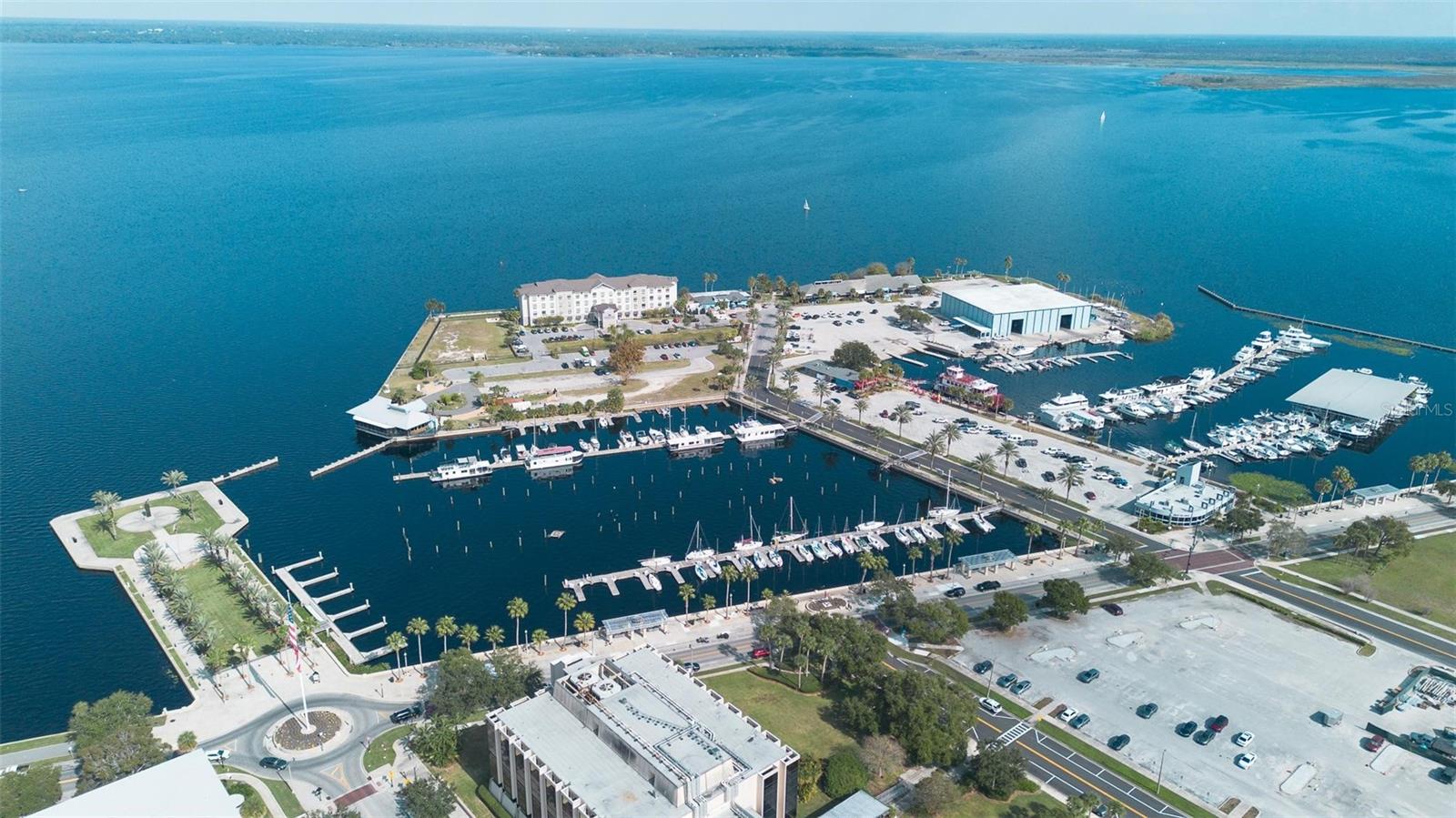 GATEWAY AT RIVERWALK A CONDO THIRD AMENDMENT - Residential