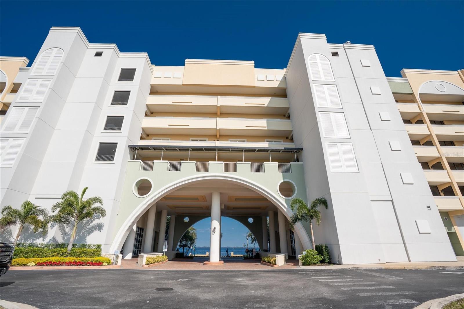 GATEWAY AT RIVERWALK A CONDO THIRD AMENDMENT - Residential