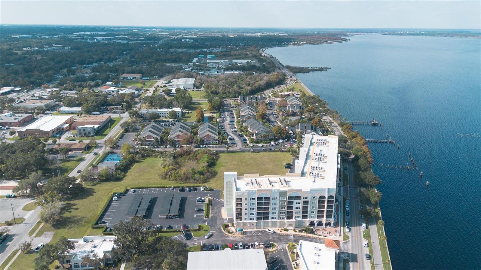 GATEWAY AT RIVERWALK A CONDO THIRD AMENDMENT - Residential