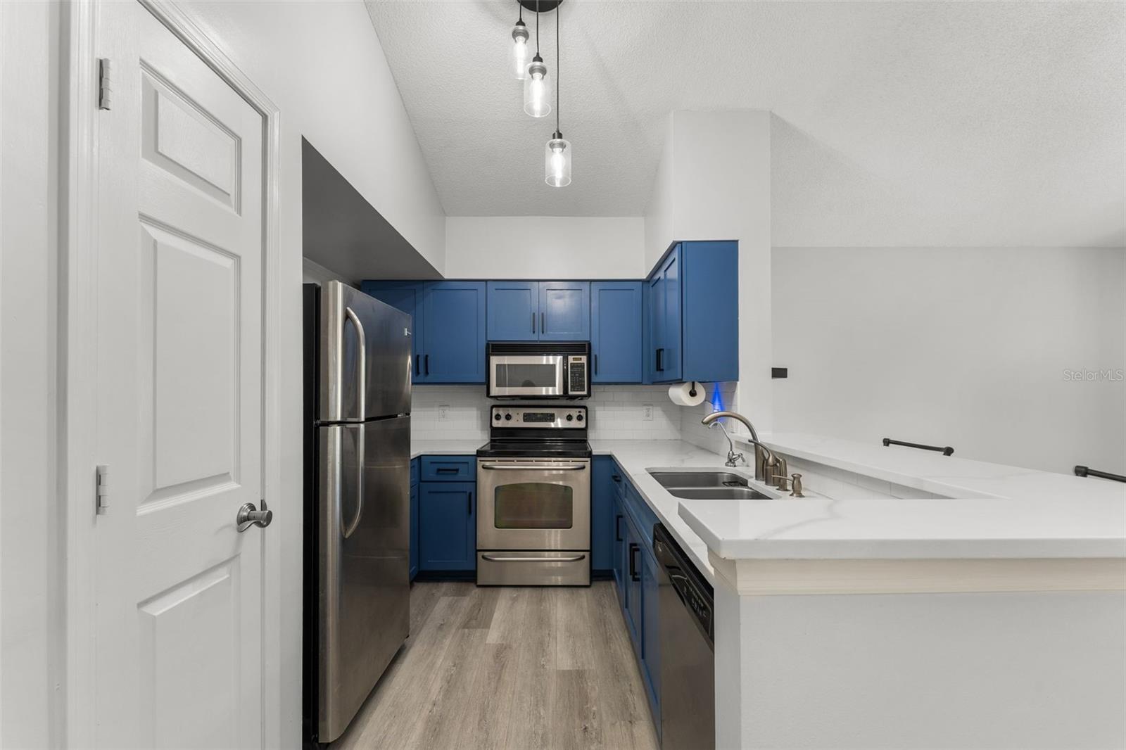 THE LINKS - Residential