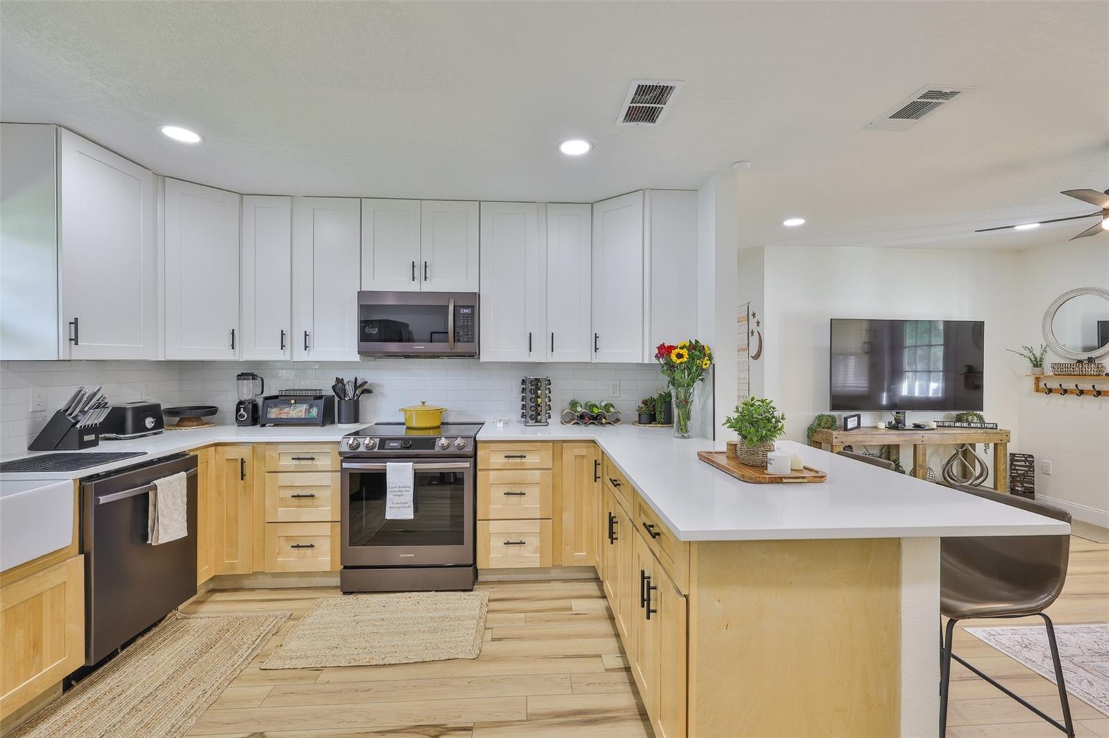GANDY GARDENS 1 - Residential