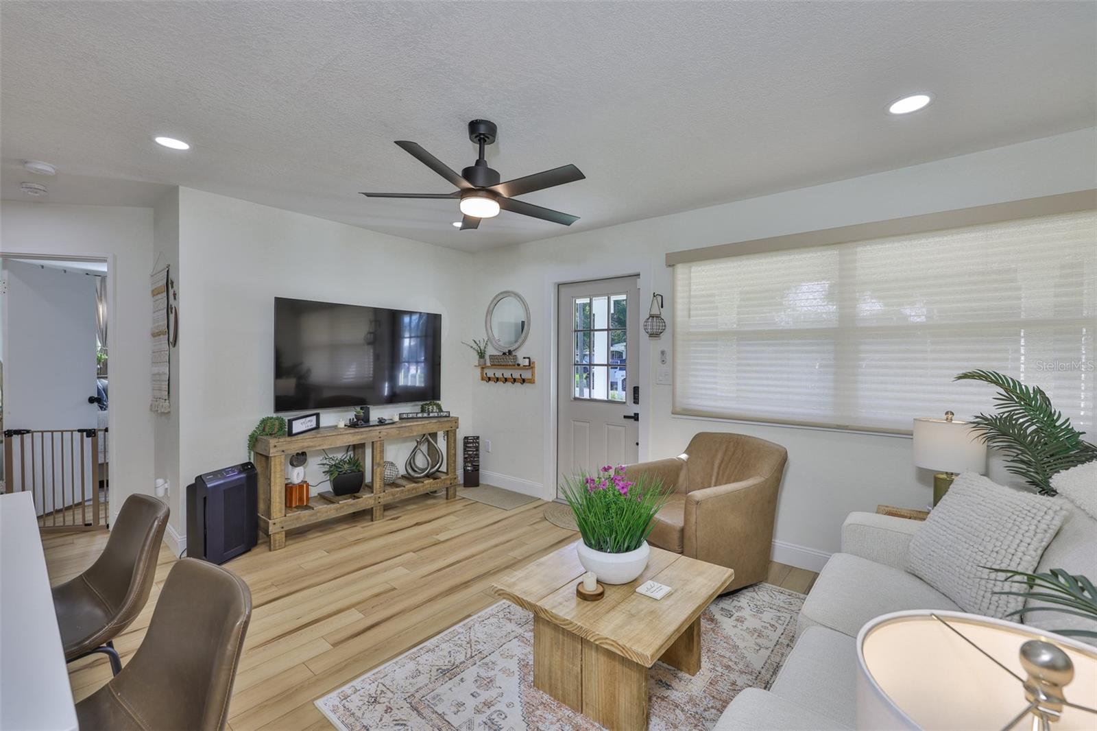 GANDY GARDENS 1 - Residential