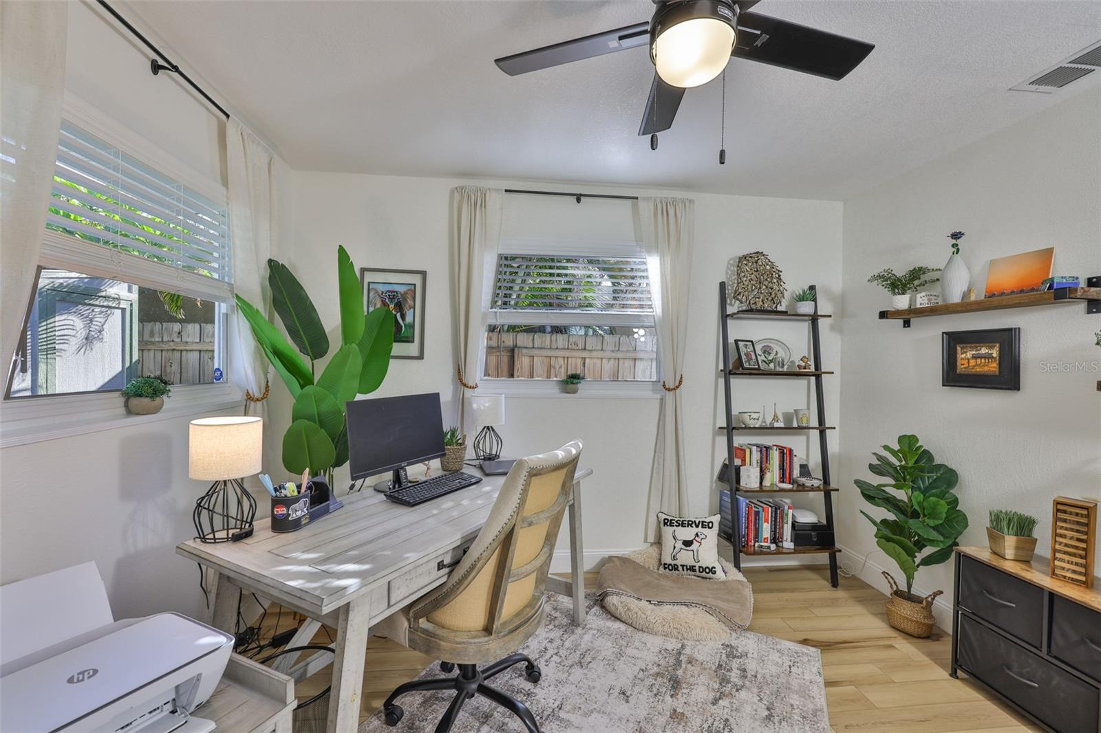 GANDY GARDENS 1 - Residential