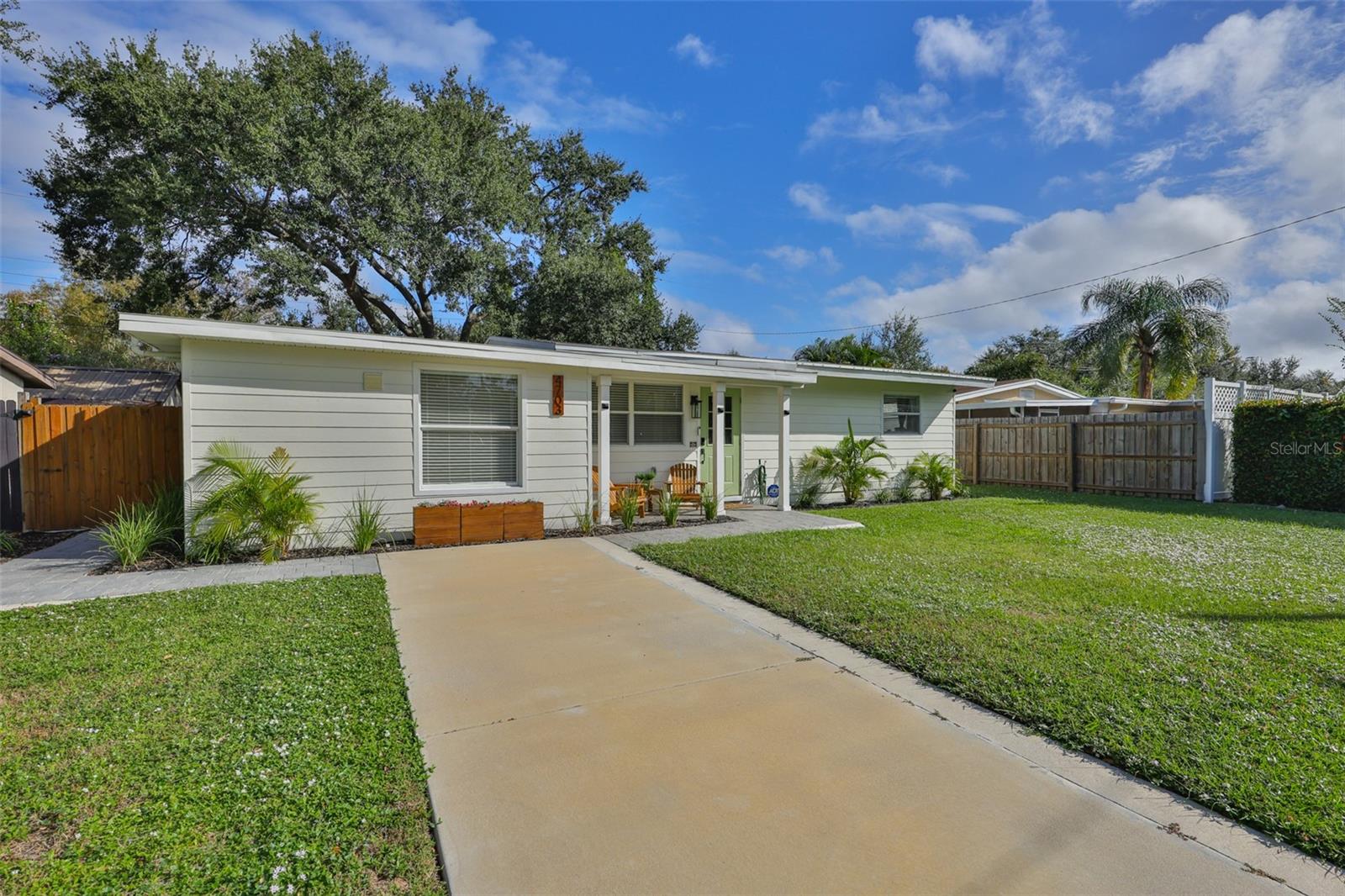 GANDY GARDENS 1 - Residential