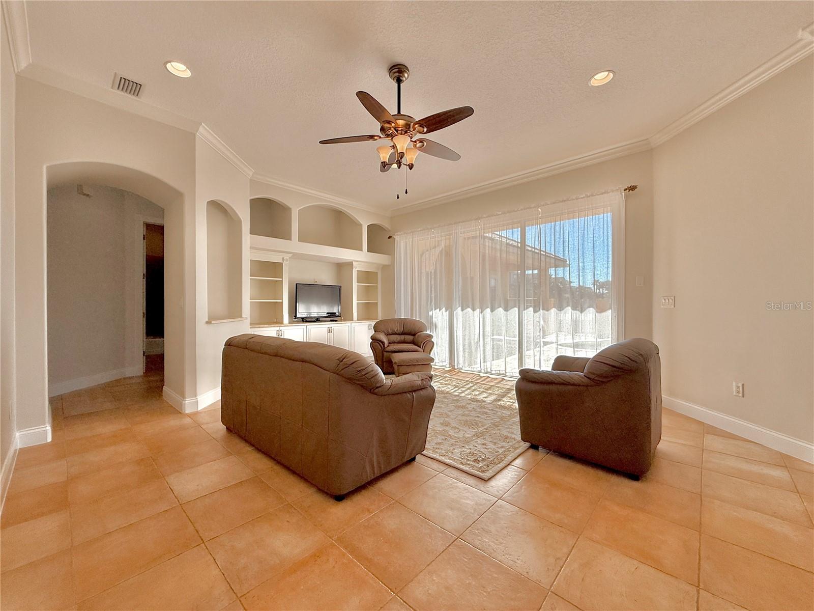 SHELTER COVE SUB - Residential