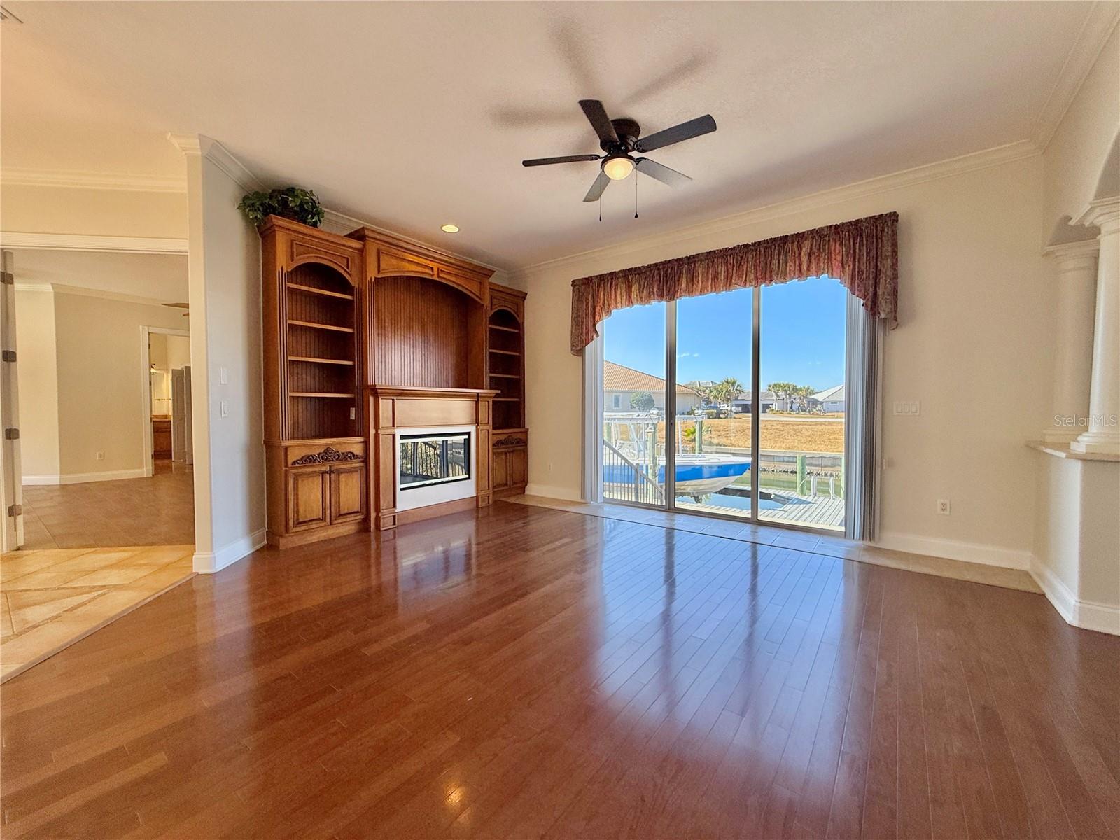 SHELTER COVE SUB - Residential