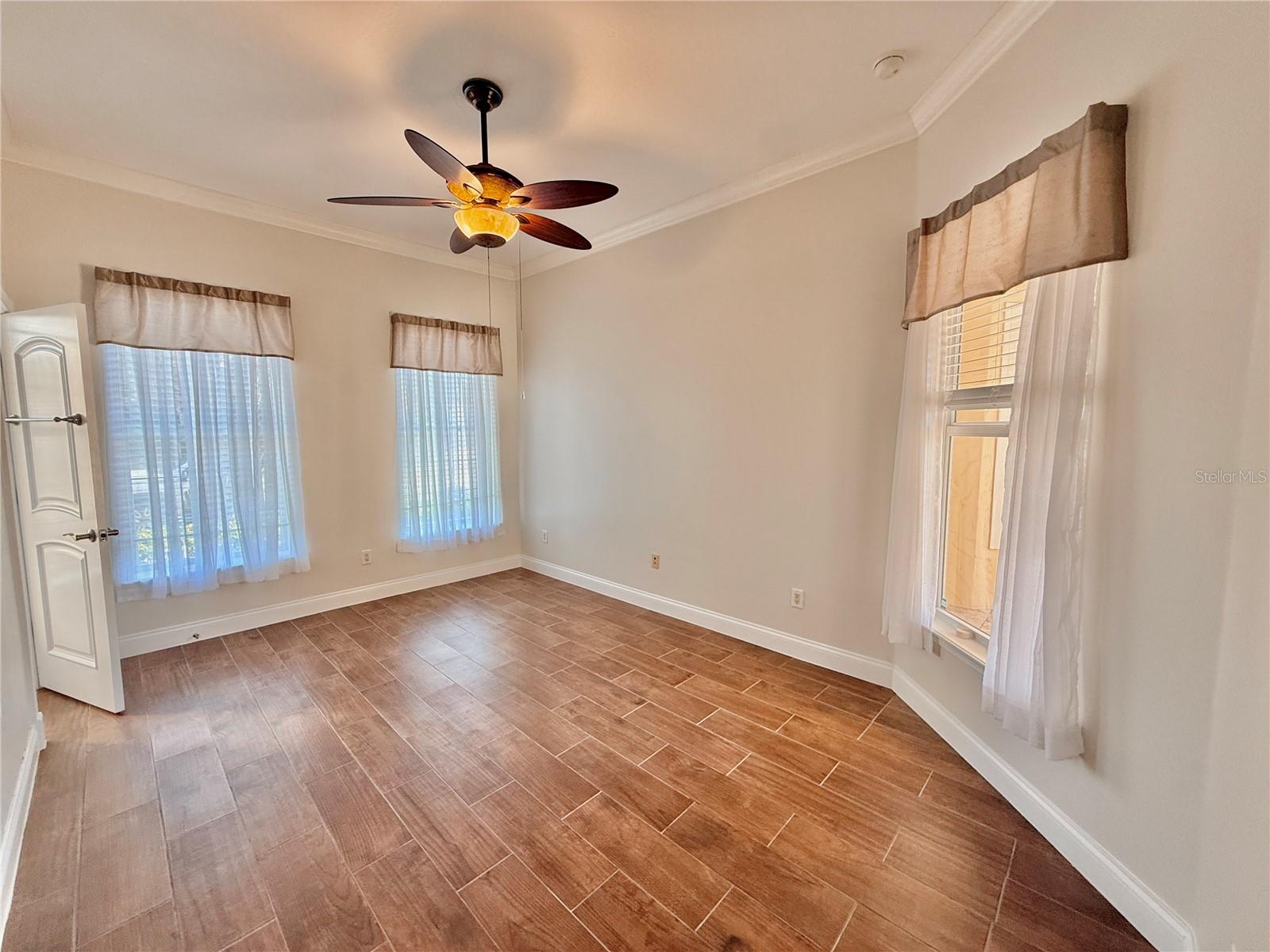 SHELTER COVE SUB - Residential