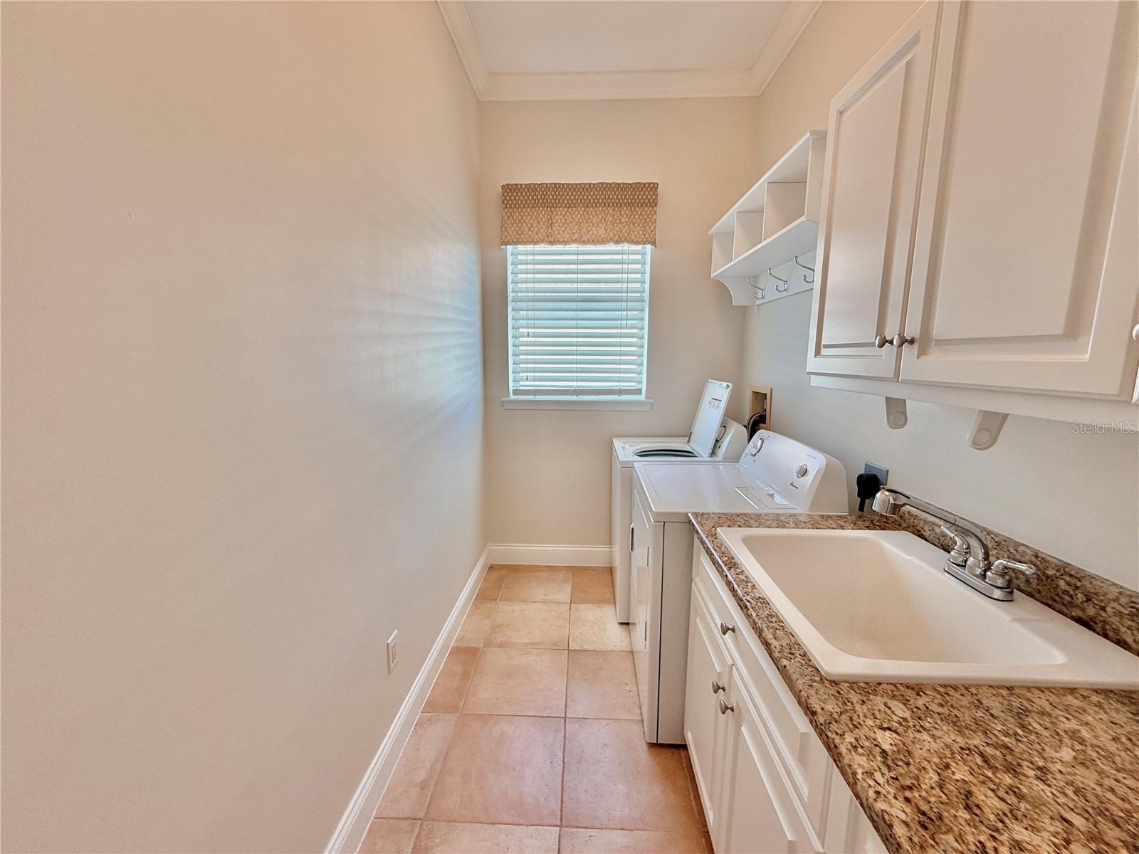 SHELTER COVE SUB - Residential