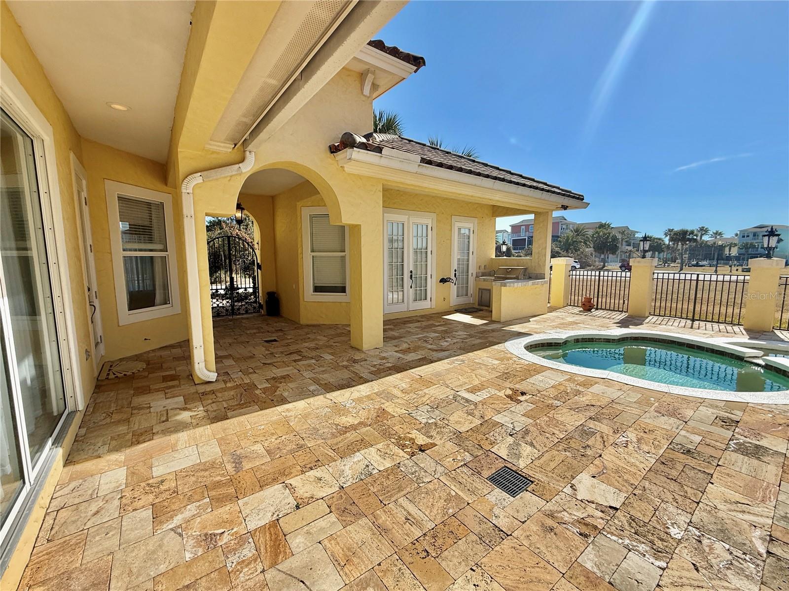 SHELTER COVE SUB - Residential