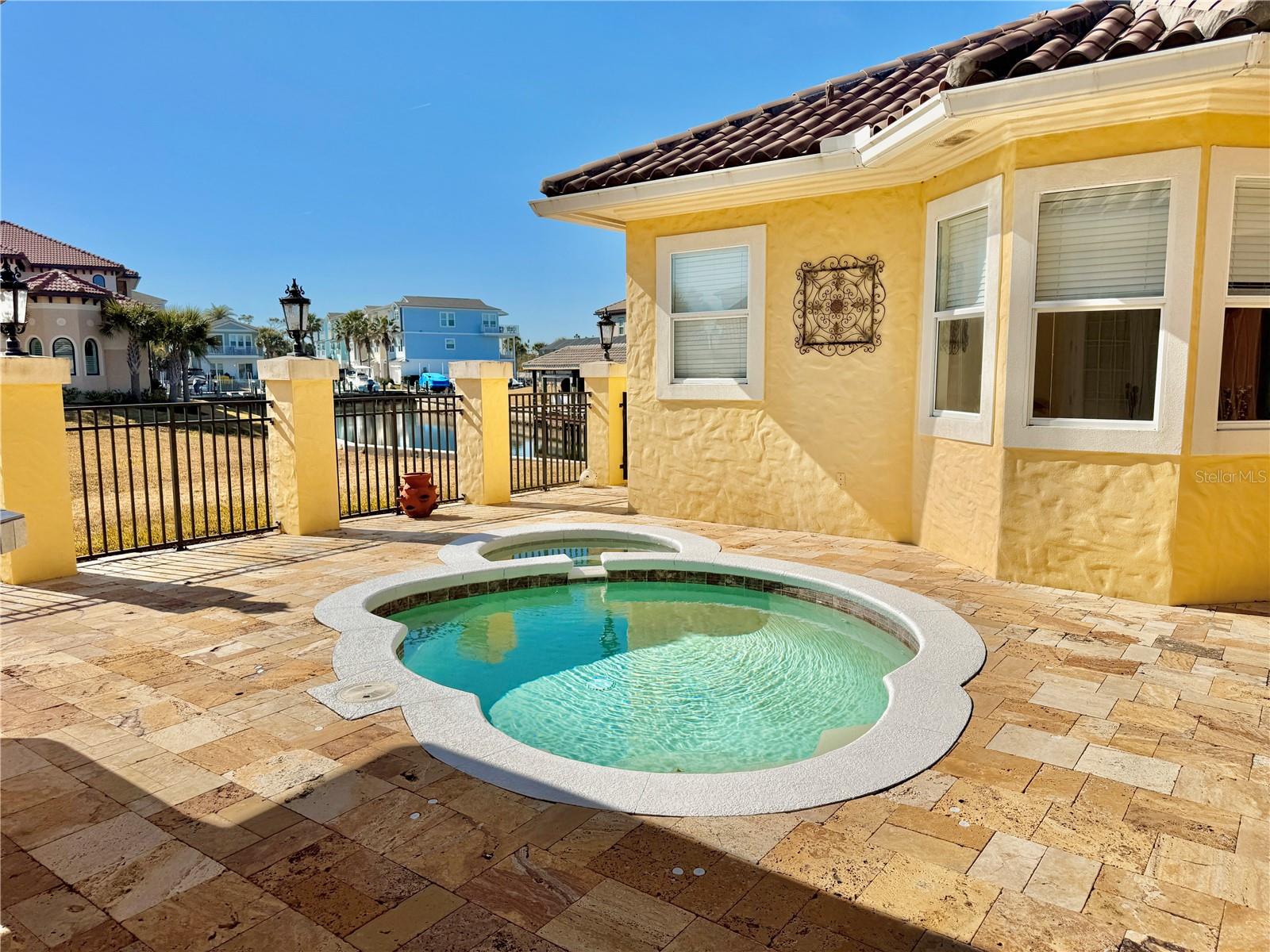 SHELTER COVE SUB - Residential