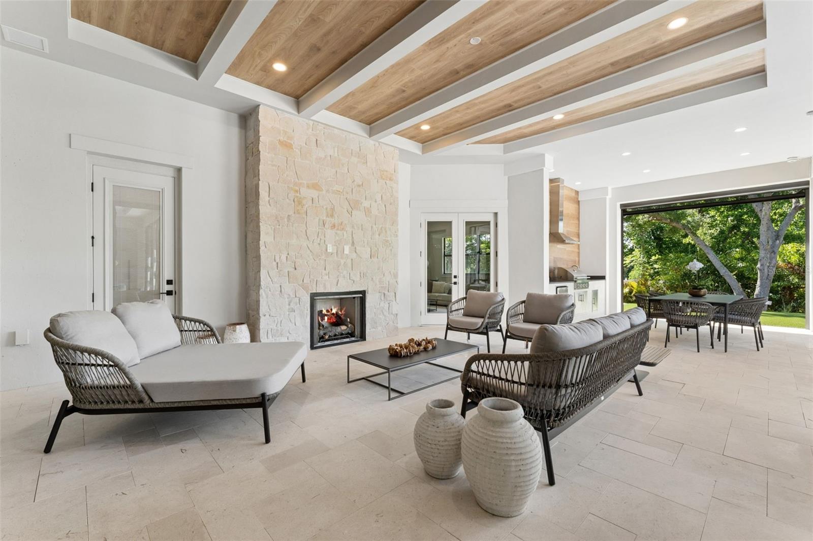 BELLA COLLINA ADD - Residential