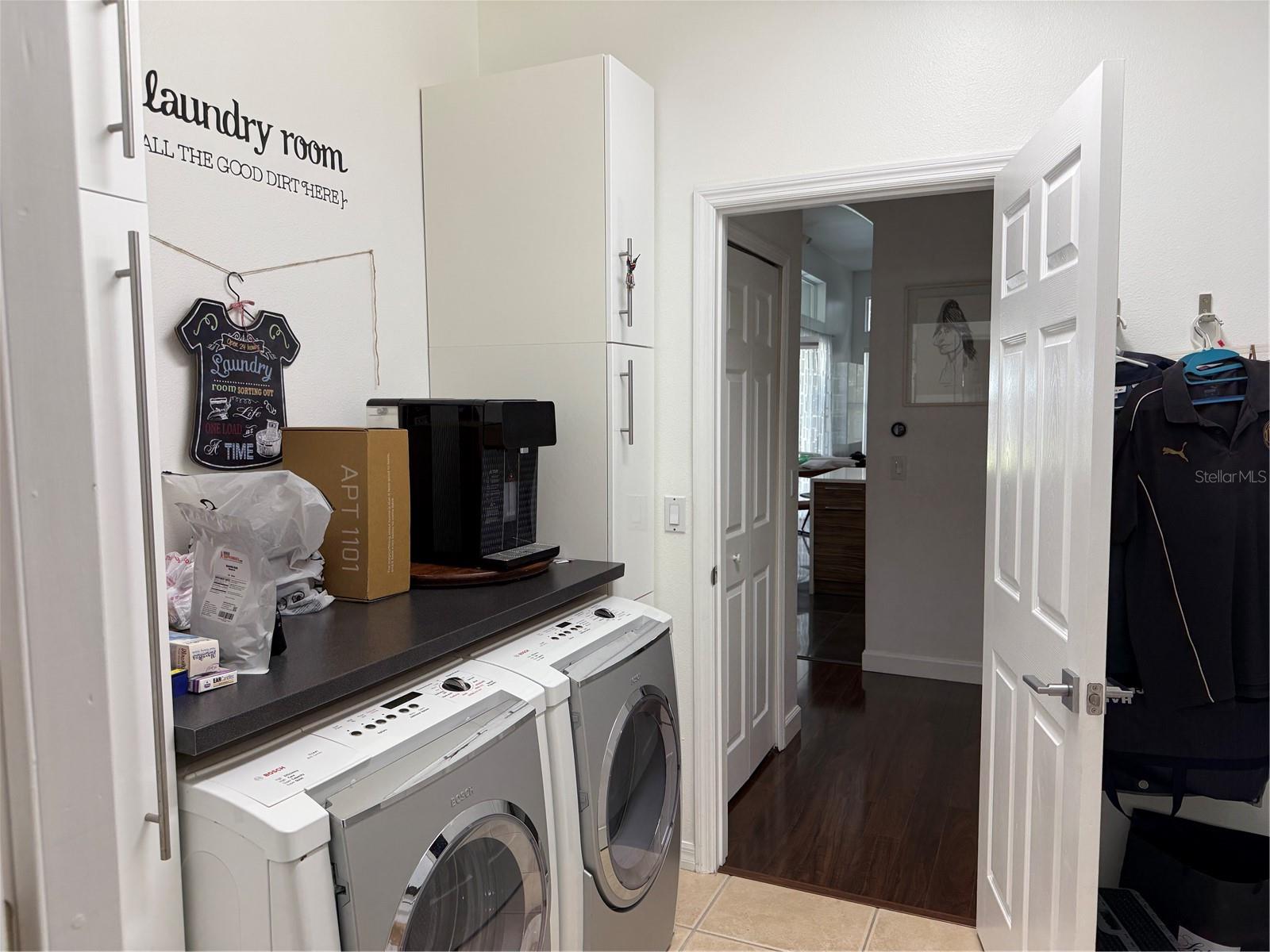 HUNTERS CREEK TR 515 PH 01 & - Residential