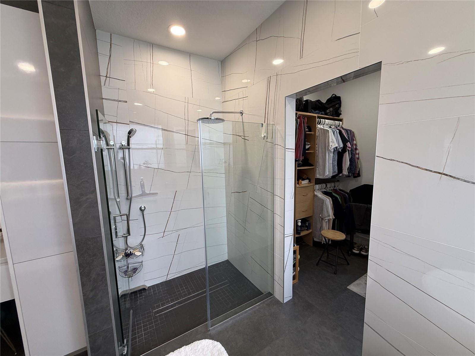 HUNTERS CREEK TR 515 PH 01 & - Residential