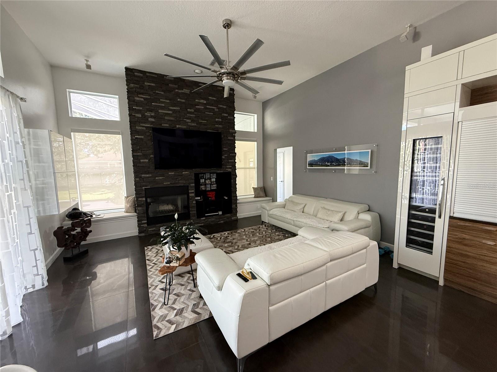 HUNTERS CREEK TR 515 PH 01 & - Residential