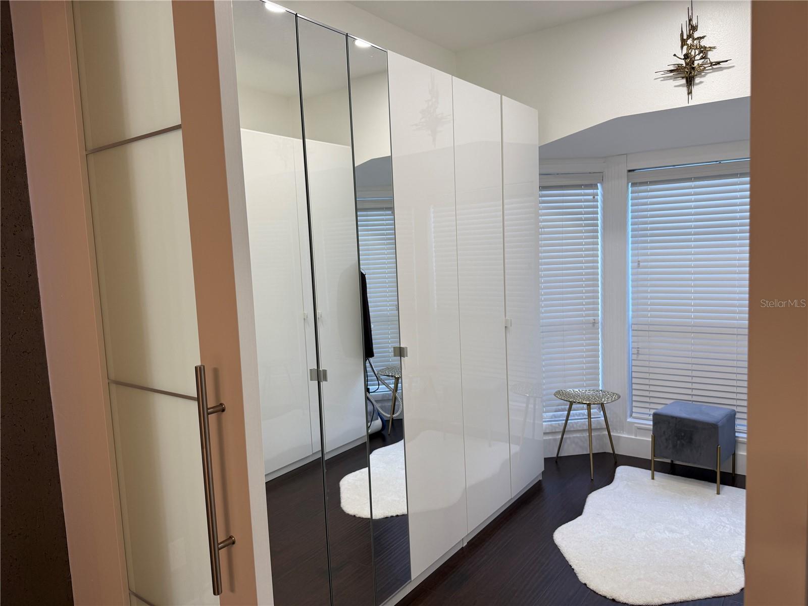 HUNTERS CREEK TR 515 PH 01 & - Residential