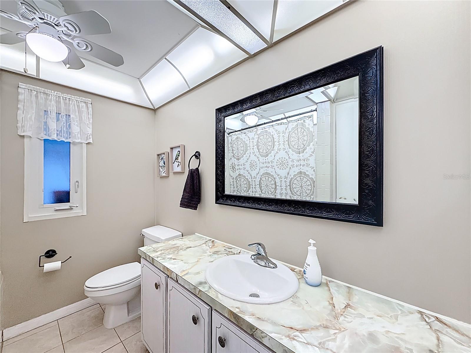 HOLIDAY SHORES MOBILE PARK UNREC - Residential