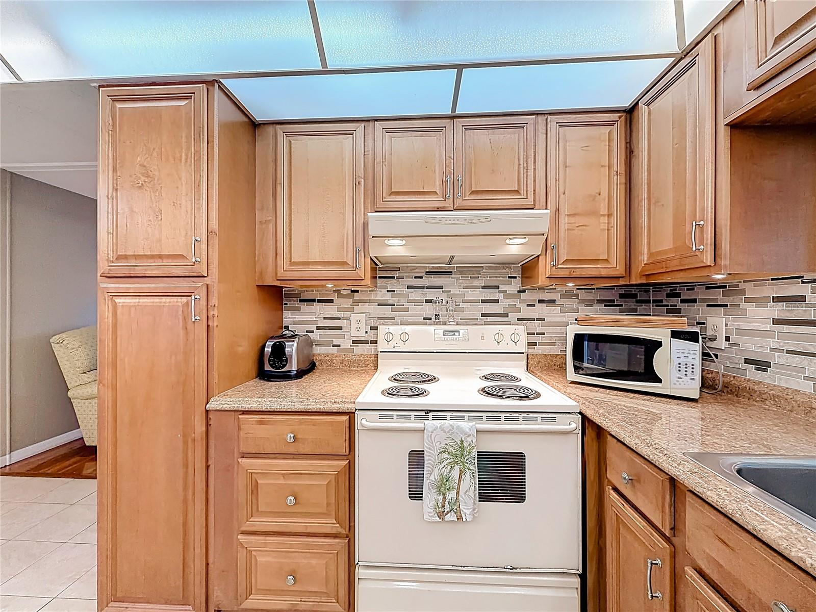 HOLIDAY SHORES MOBILE PARK UNREC - Residential