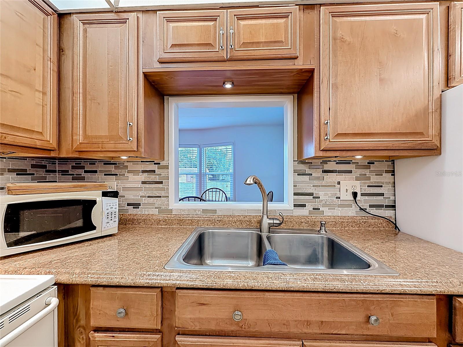 HOLIDAY SHORES MOBILE PARK UNREC - Residential