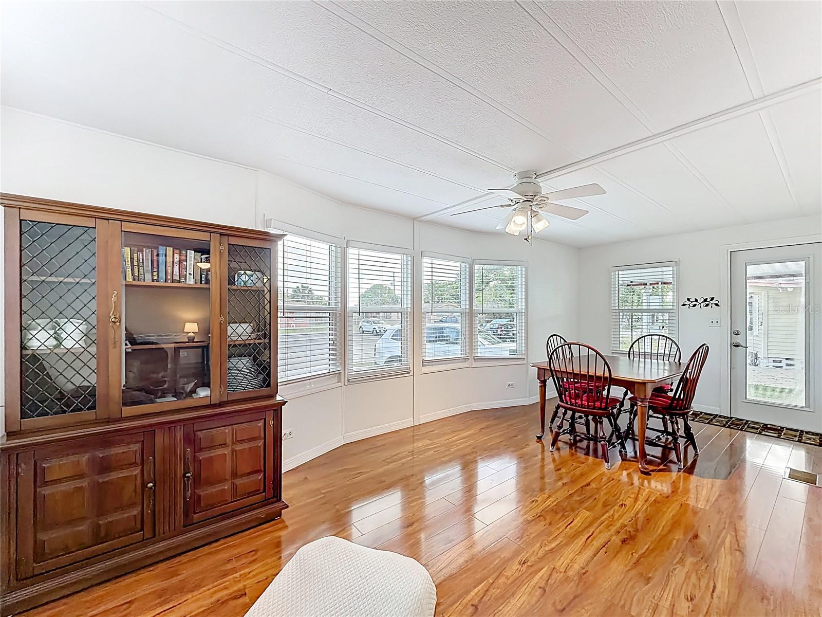 HOLIDAY SHORES MOBILE PARK UNREC - Residential