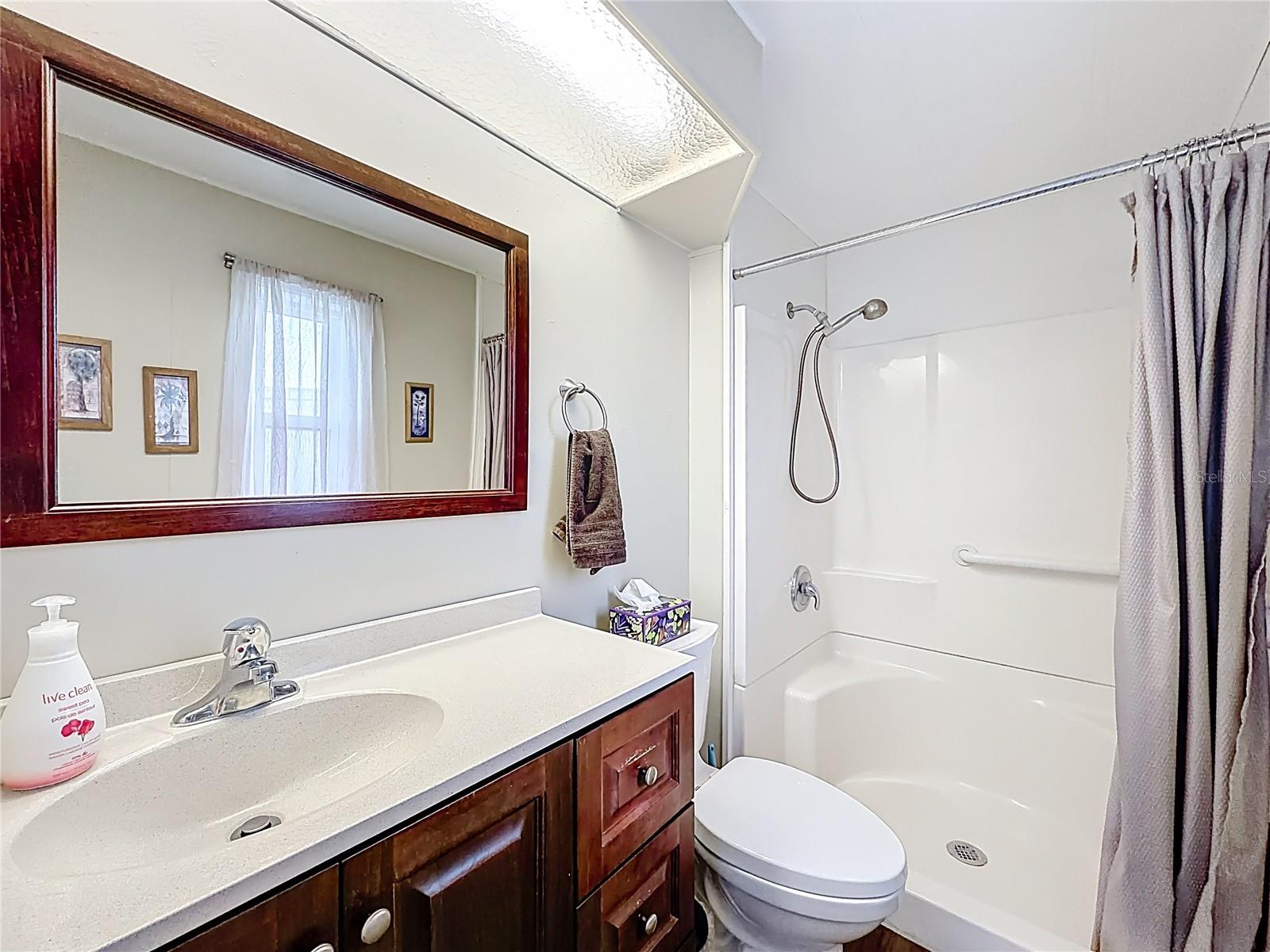 HOLIDAY SHORES MOBILE PARK UNREC - Residential