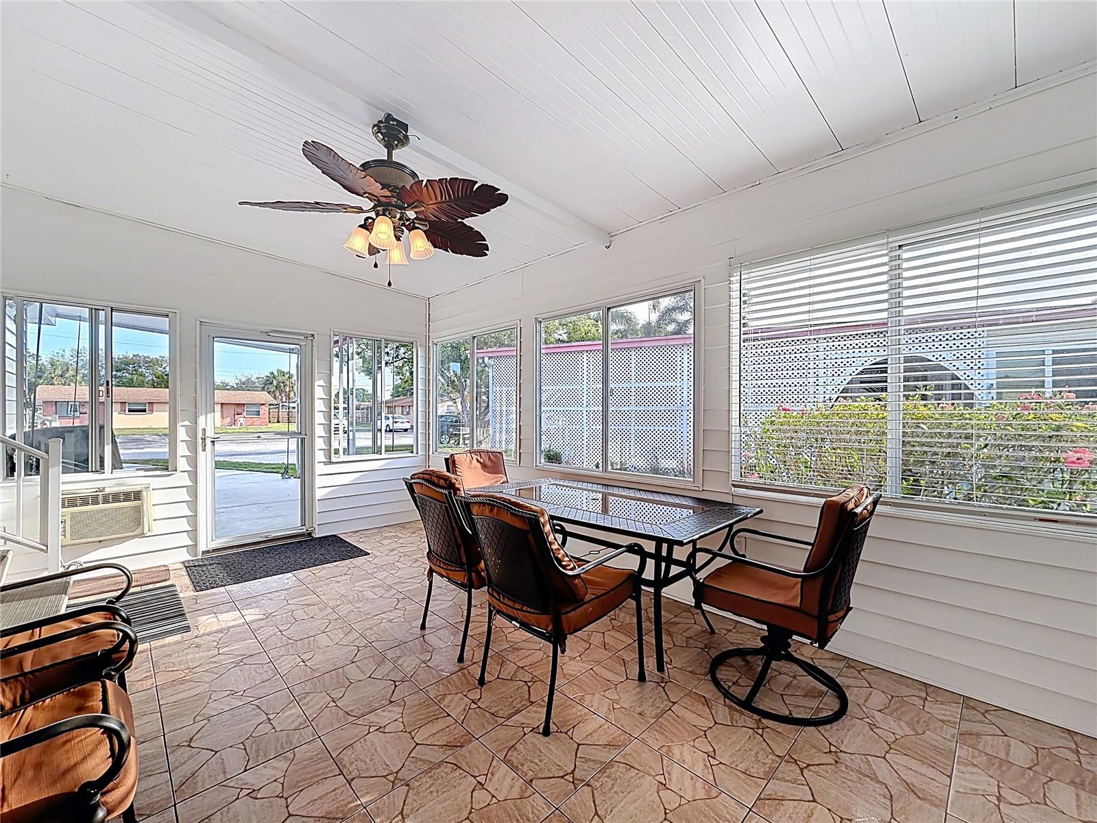 HOLIDAY SHORES MOBILE PARK UNREC - Residential