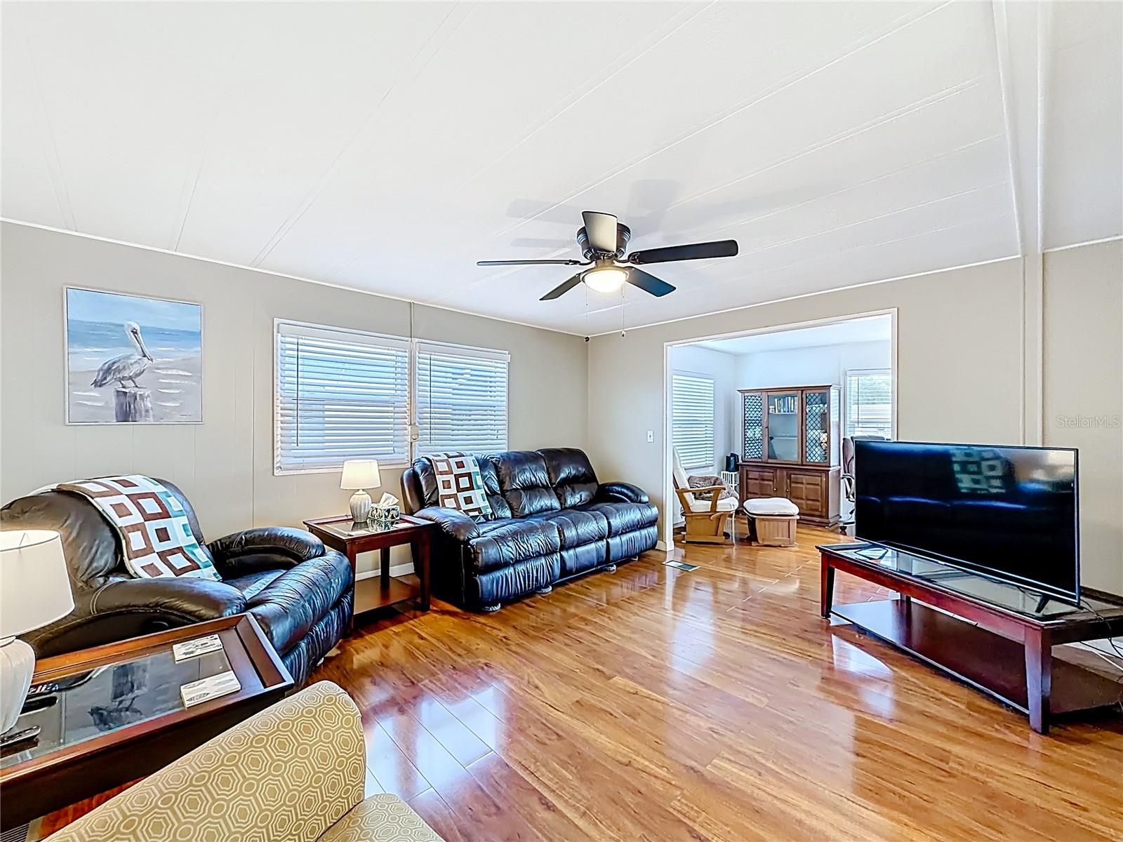 HOLIDAY SHORES MOBILE PARK UNREC - Residential