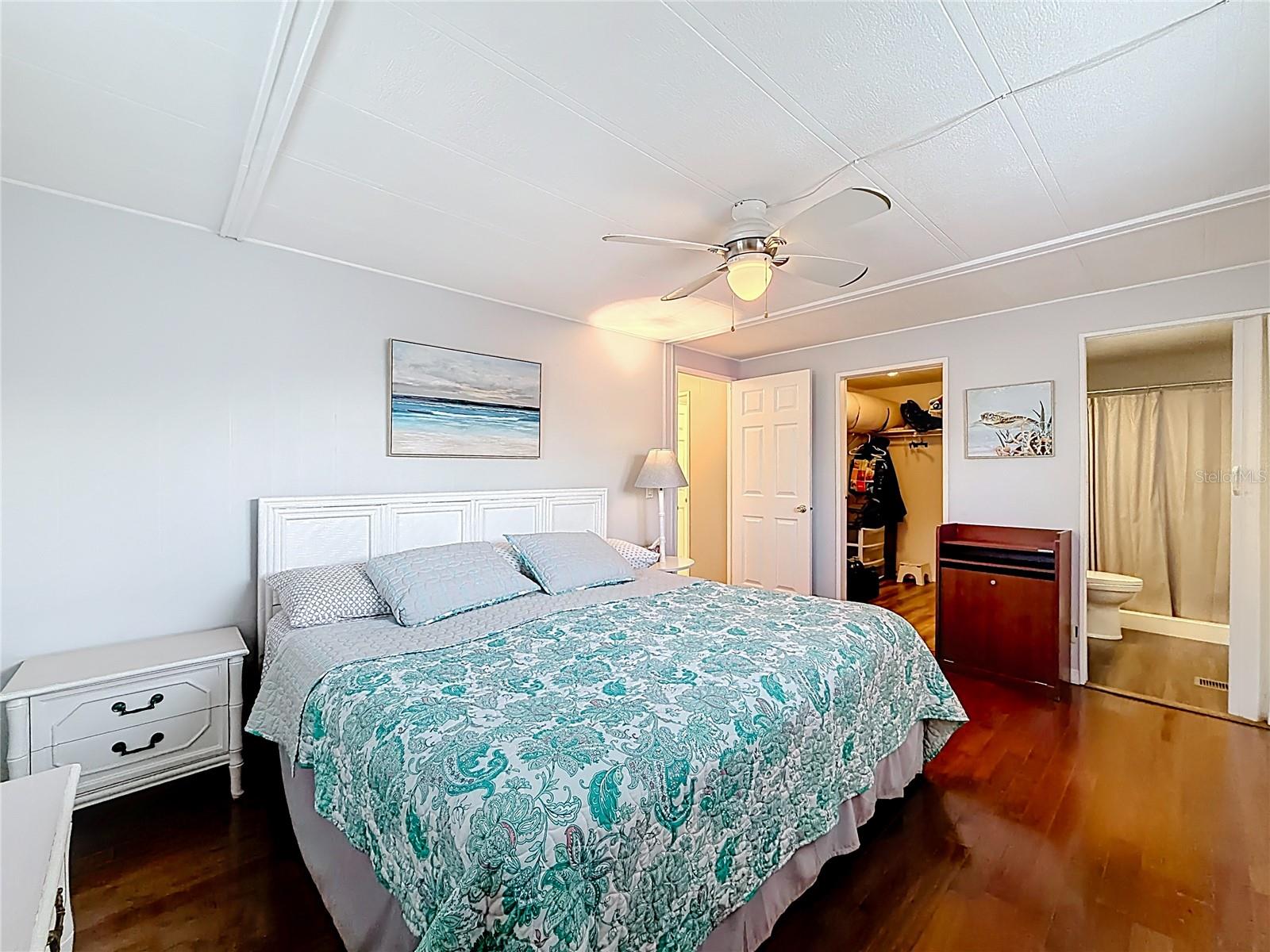 HOLIDAY SHORES MOBILE PARK UNREC - Residential