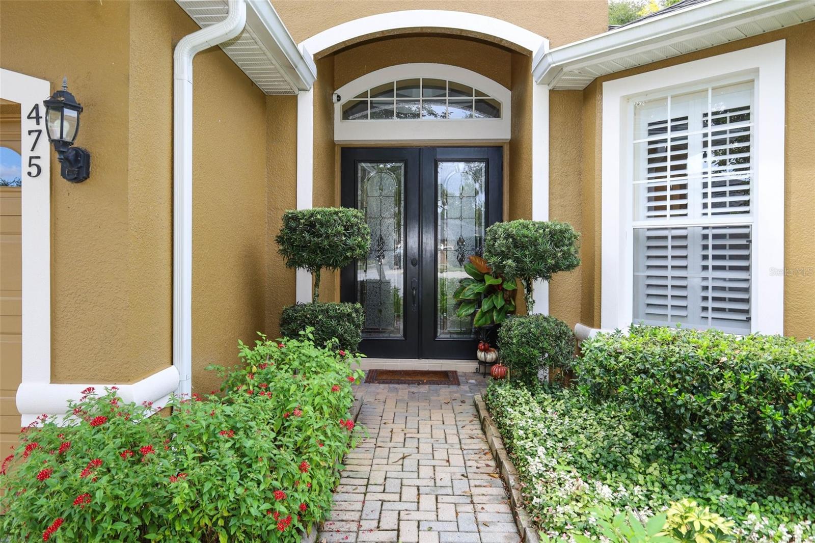 475 VERANDAH COURT