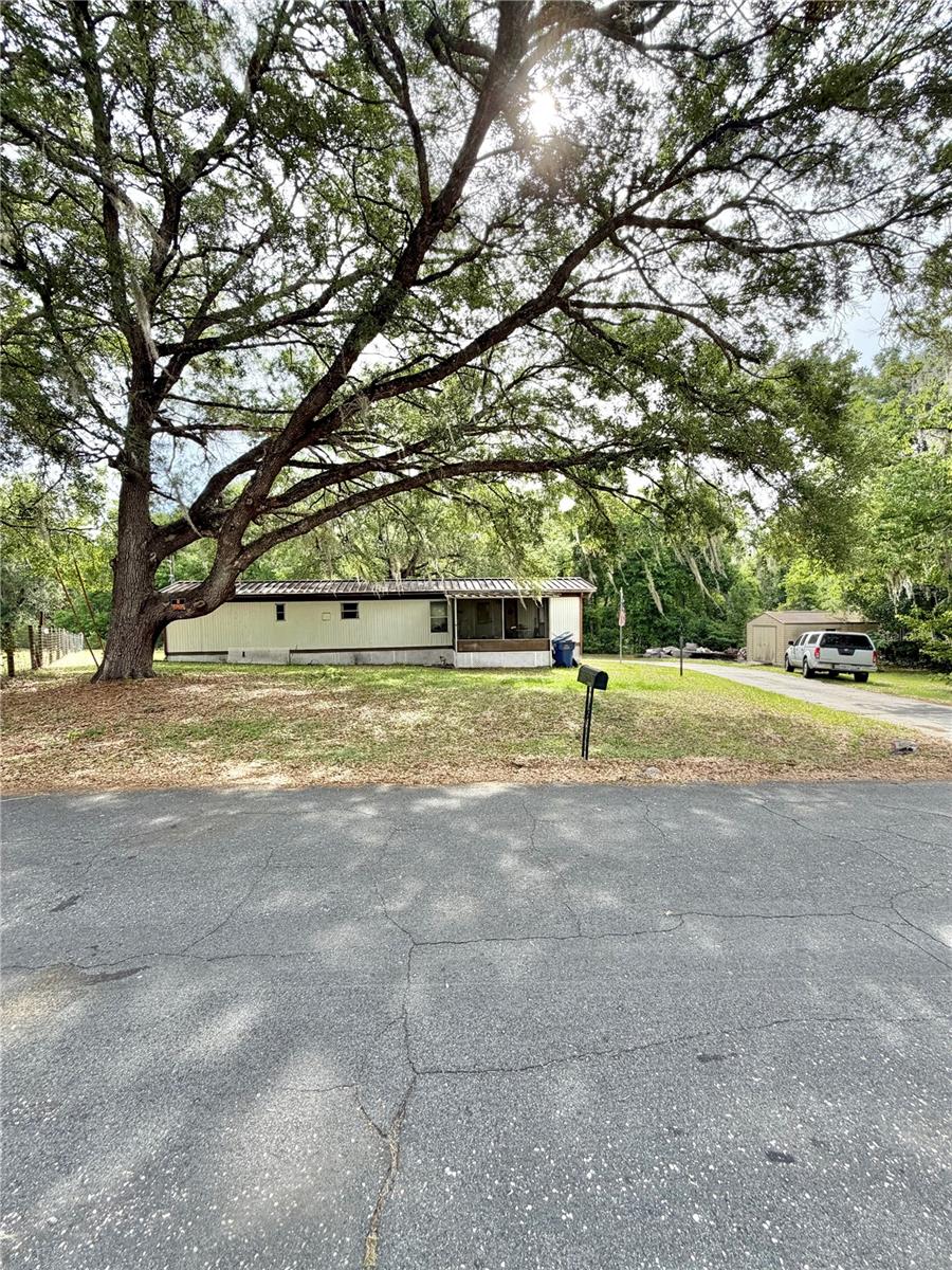 PINE LAKE - Residential