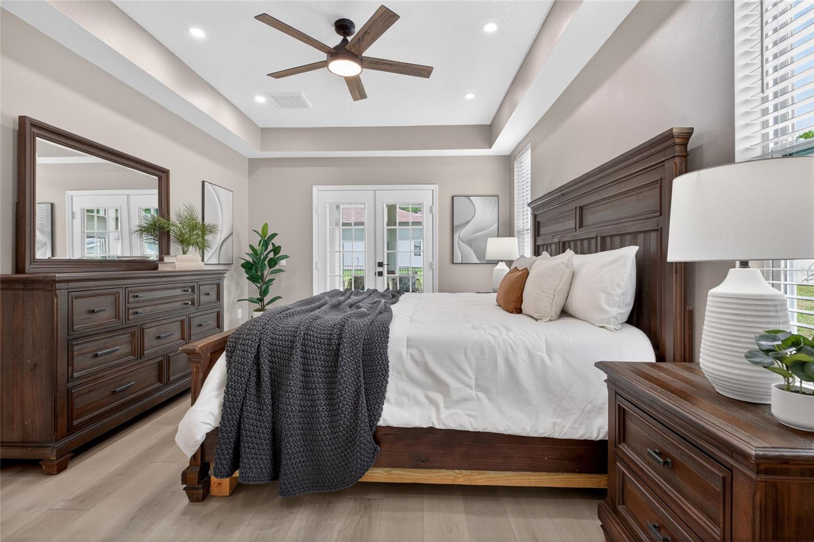 LAKE PADGETT ESTATES - Residential