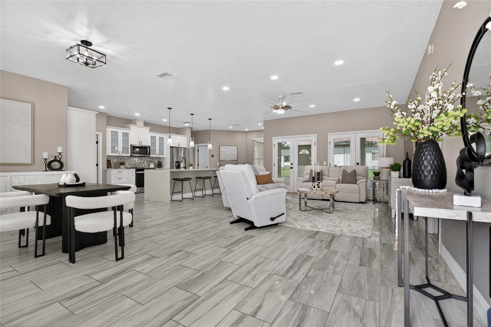 LAKE PADGETT ESTATES - Residential