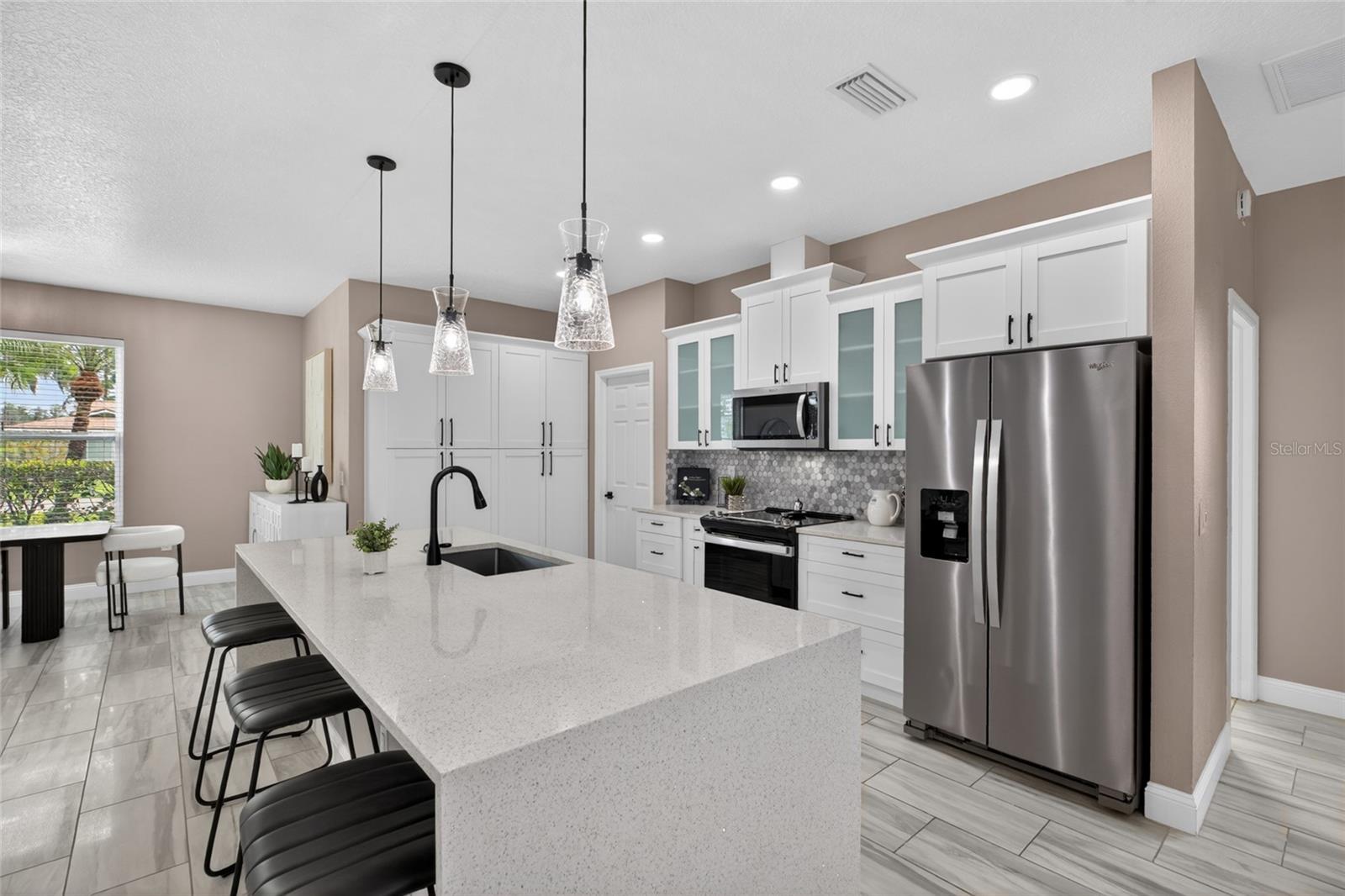 LAKE PADGETT ESTATES - Residential