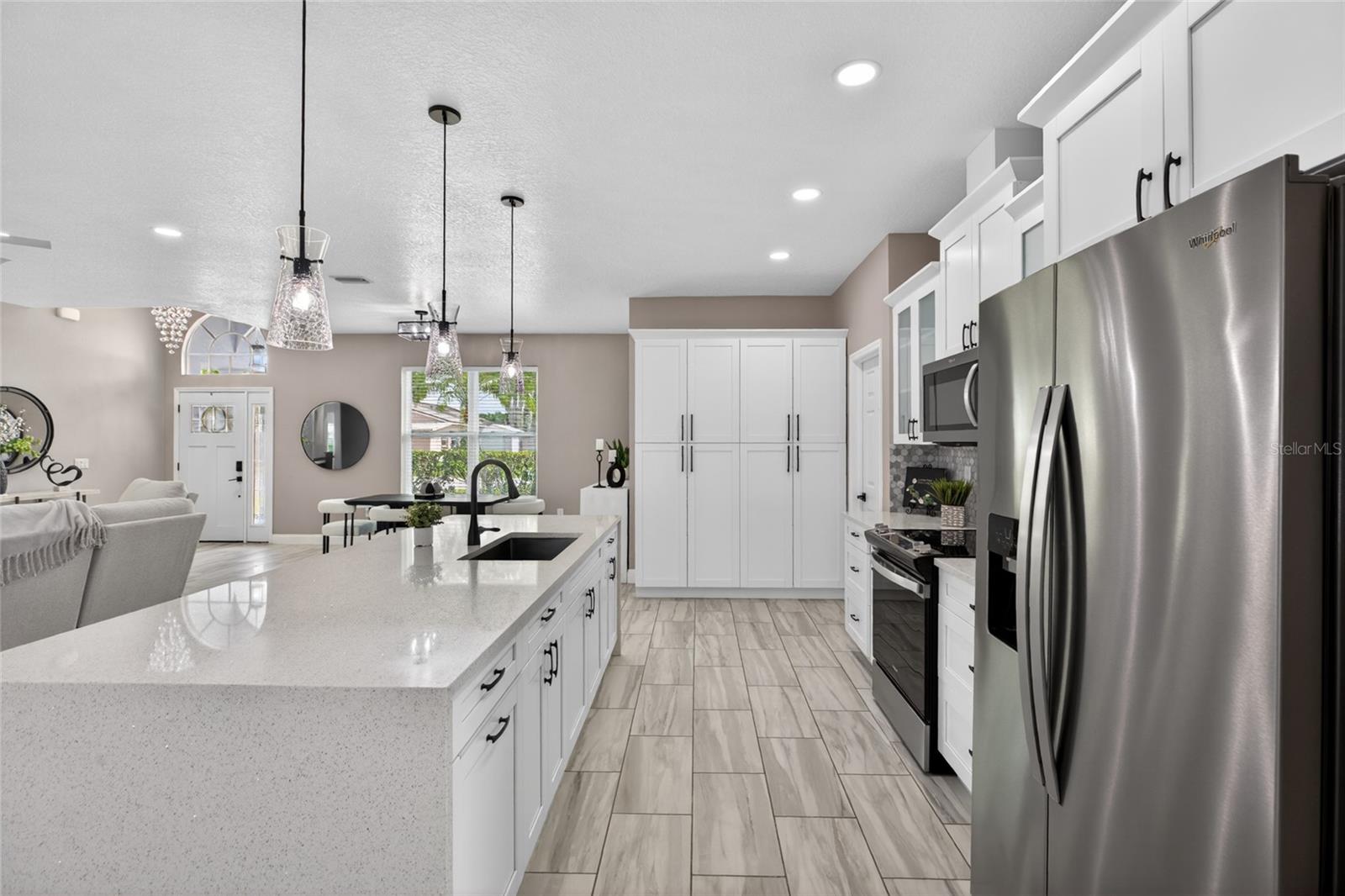 LAKE PADGETT ESTATES - Residential