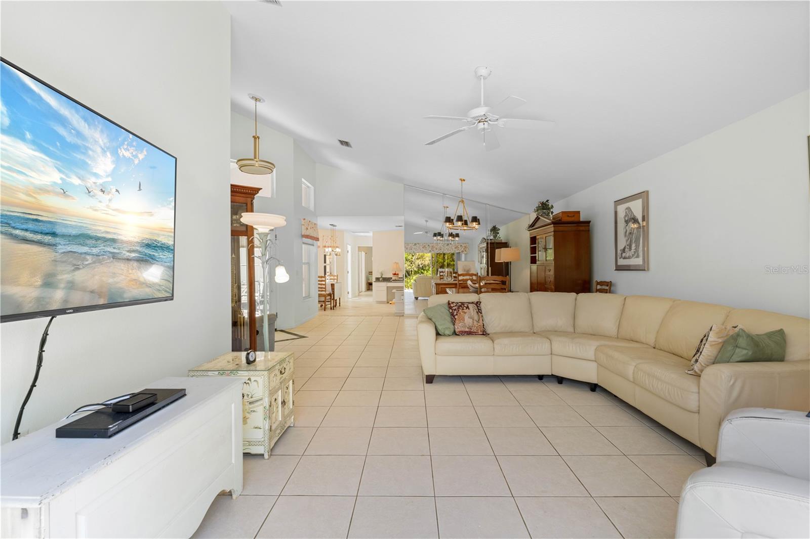 15 WINDWARD PLACE