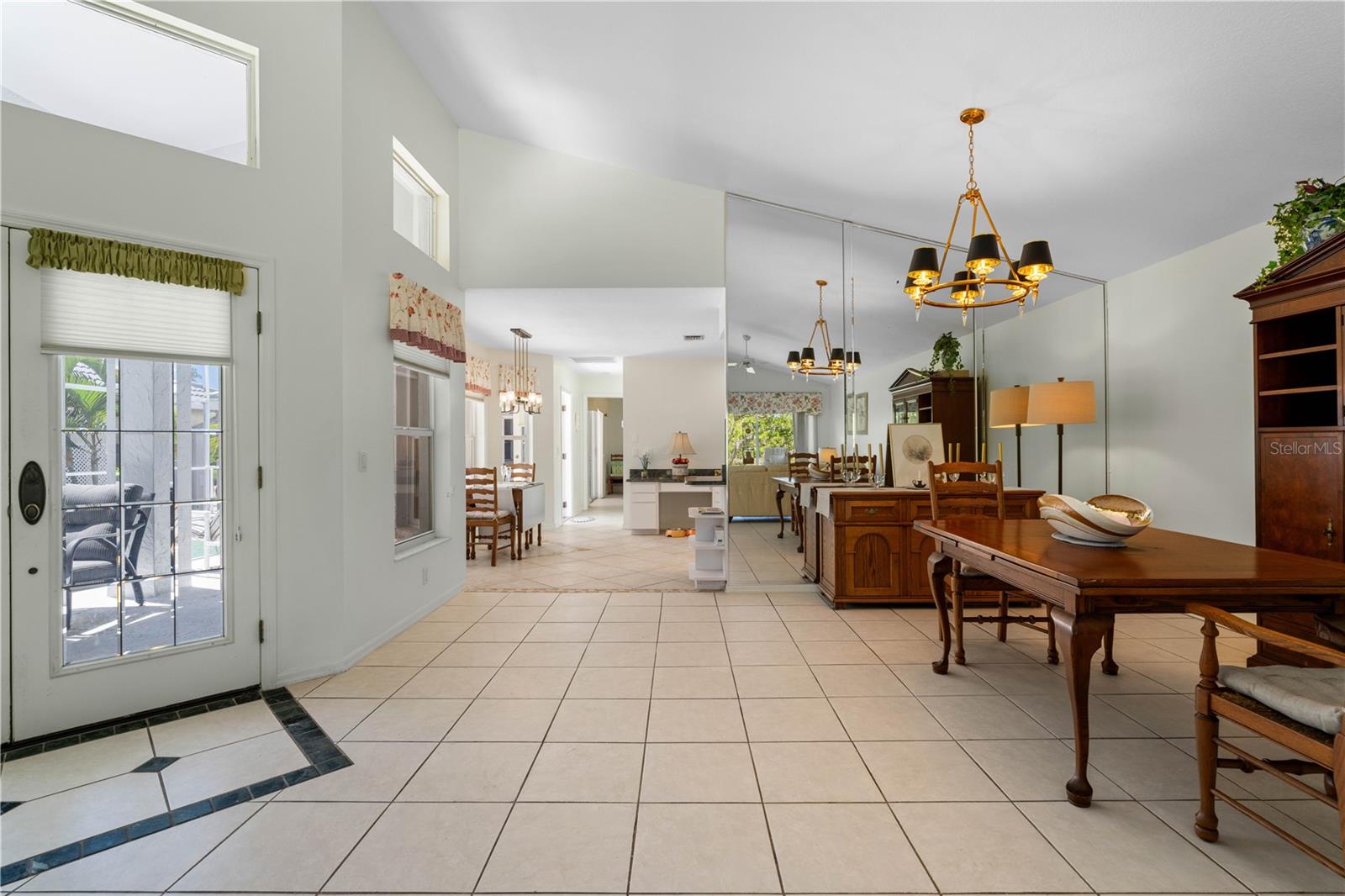 15 WINDWARD PLACE