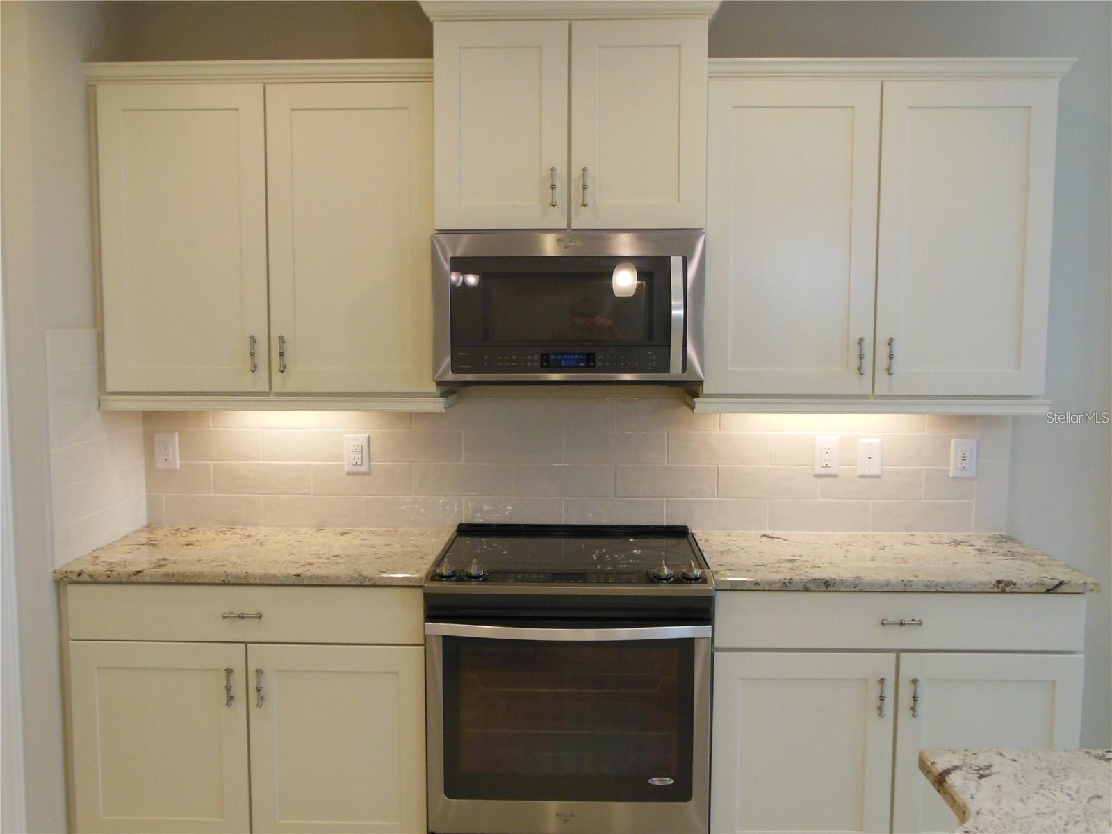 RIVERSIDE AT TIDEWATER PRESERVE 3RD AMD - Residential Lease