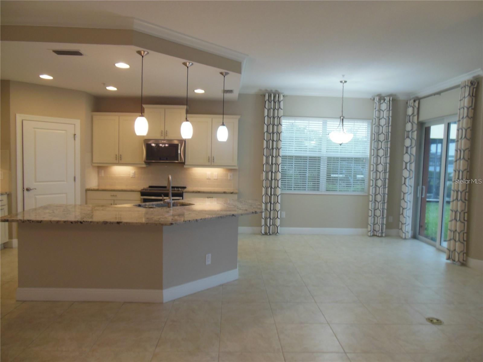 RIVERSIDE AT TIDEWATER PRESERVE 3RD AMD - Residential Lease