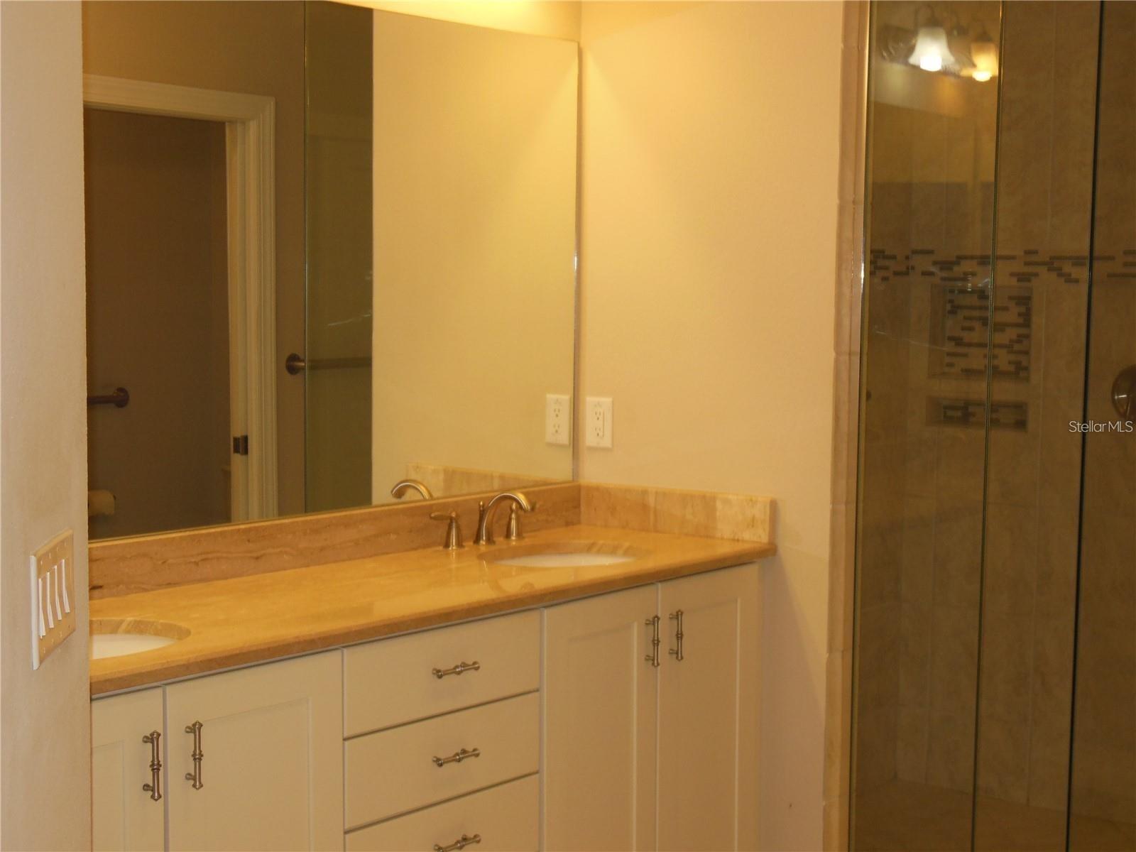 RIVERSIDE AT TIDEWATER PRESERVE 3RD AMD - Residential Lease