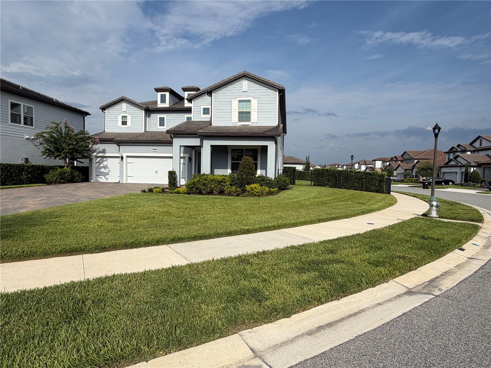 8024 LEAF GROVE CIRCLE CIRCLE
