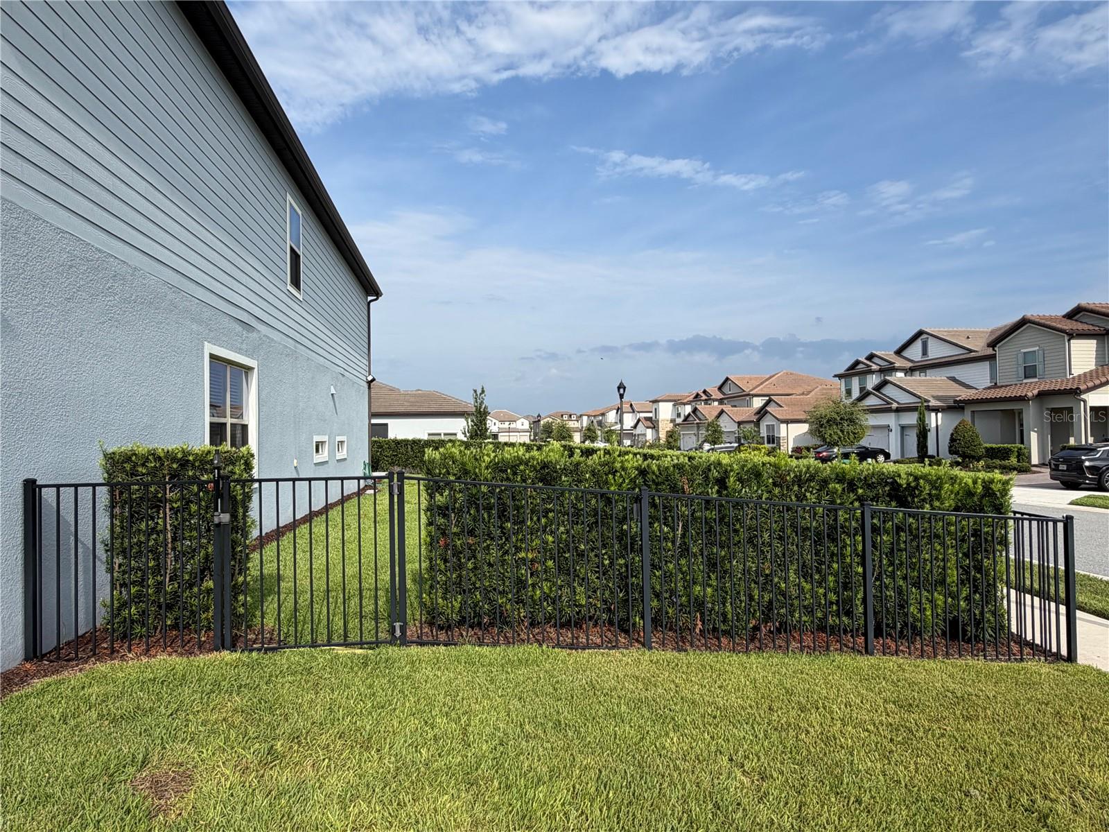 8024 LEAF GROVE CIRCLE CIRCLE