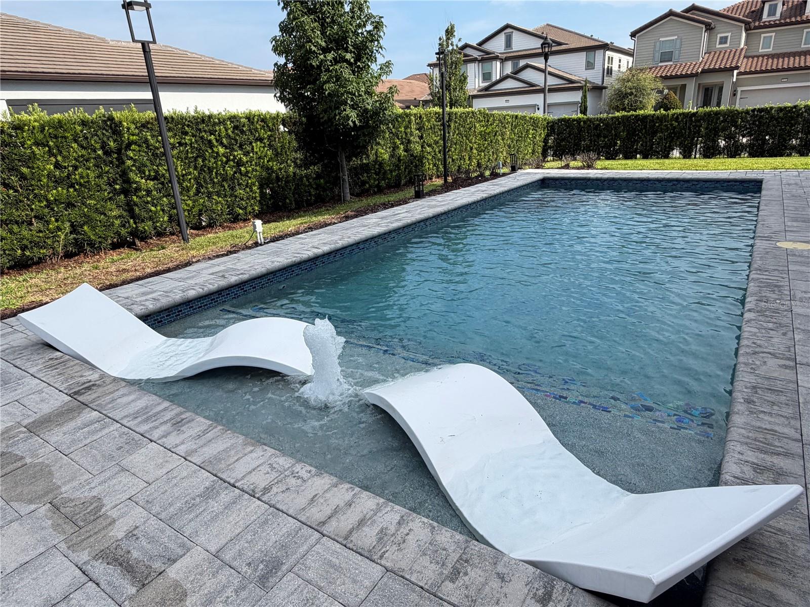 8024 LEAF GROVE CIRCLE CIRCLE