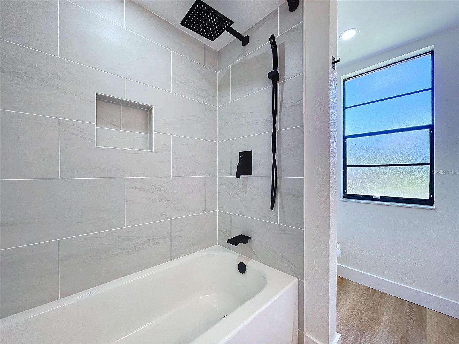 BARDMOOR GOLF VIEW ESTATE 4TH ADD - Residential