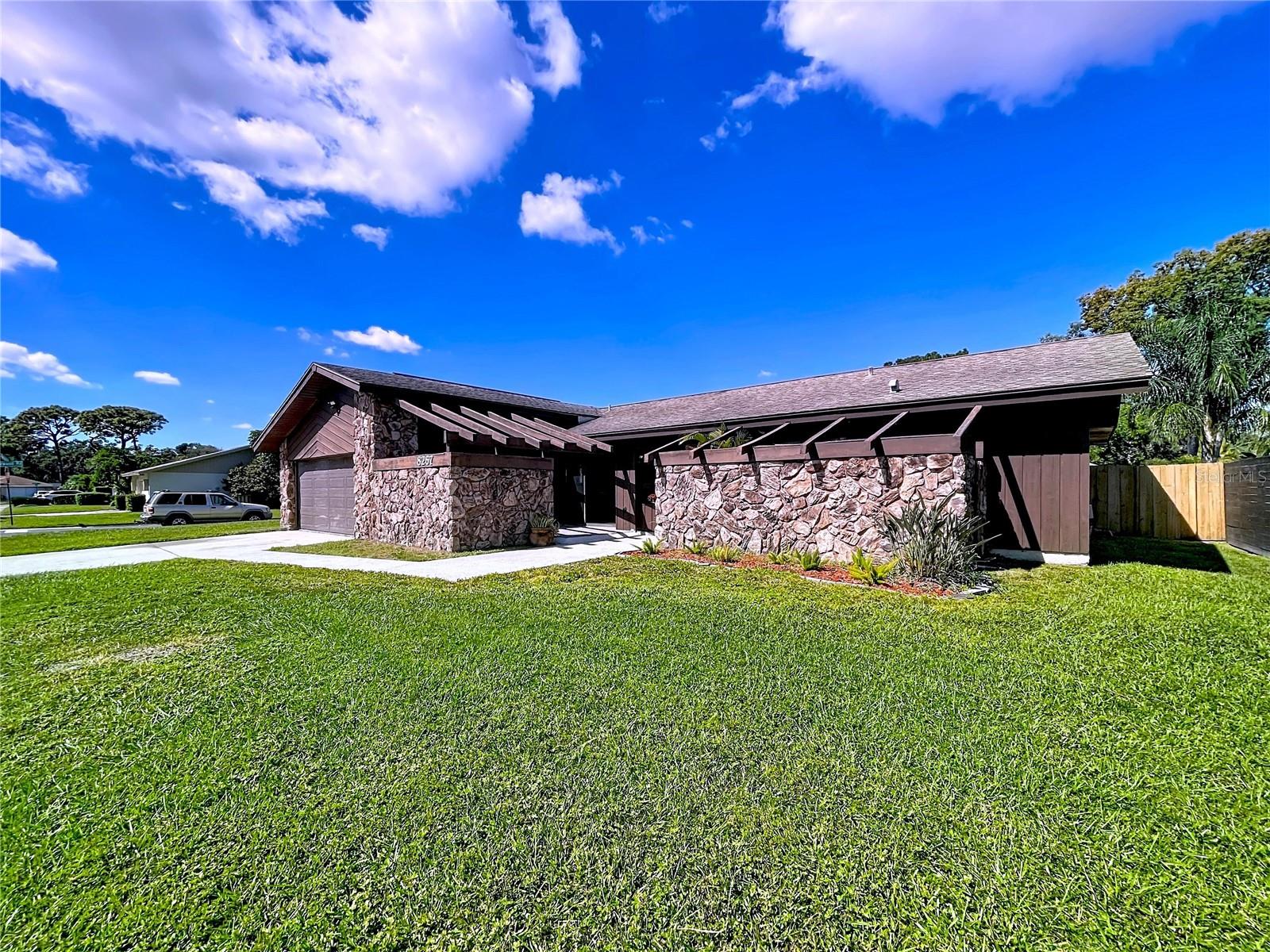 BARDMOOR GOLF VIEW ESTATE 4TH ADD - Residential