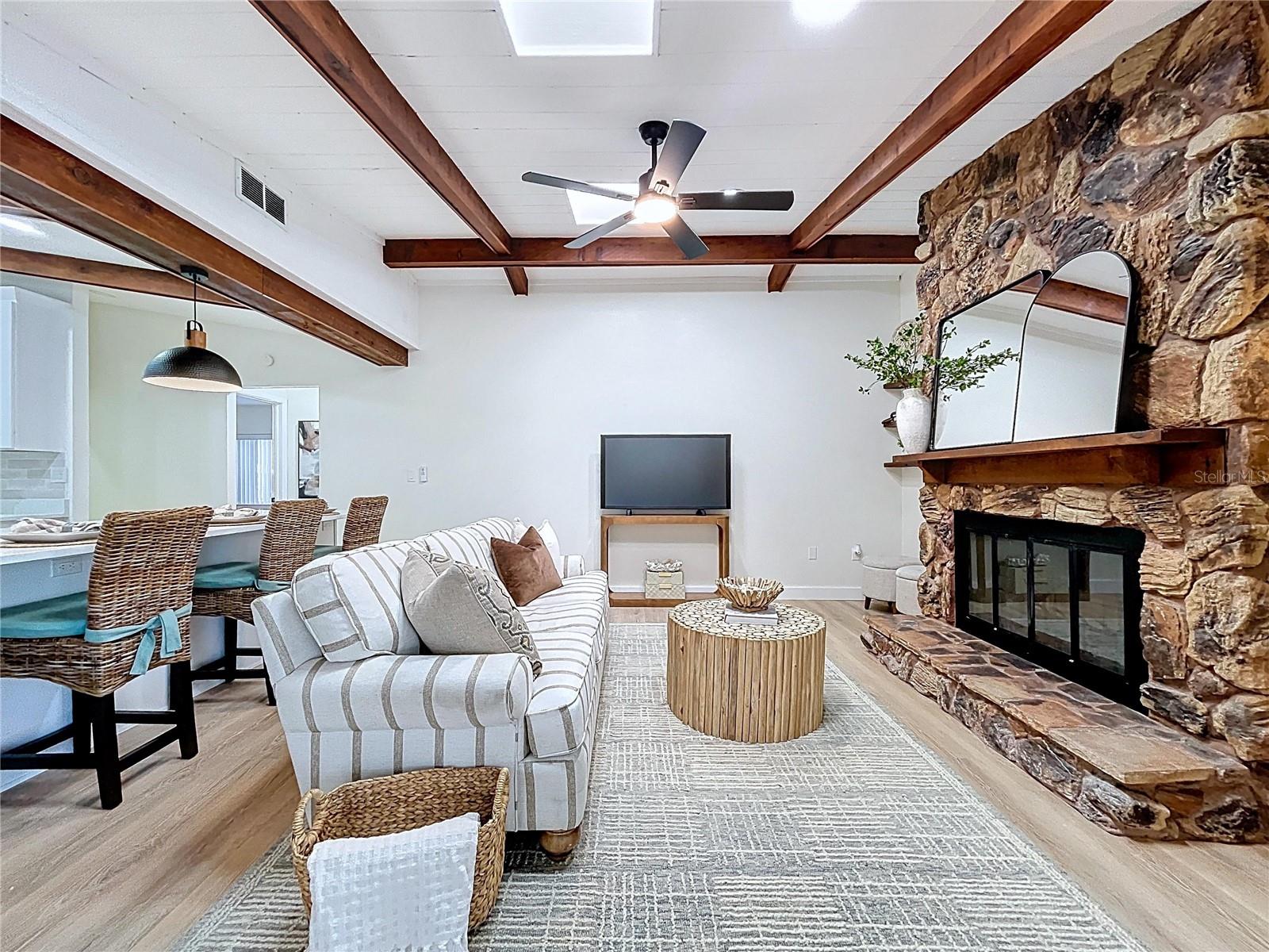 BARDMOOR GOLF VIEW ESTATE 4TH ADD - Residential