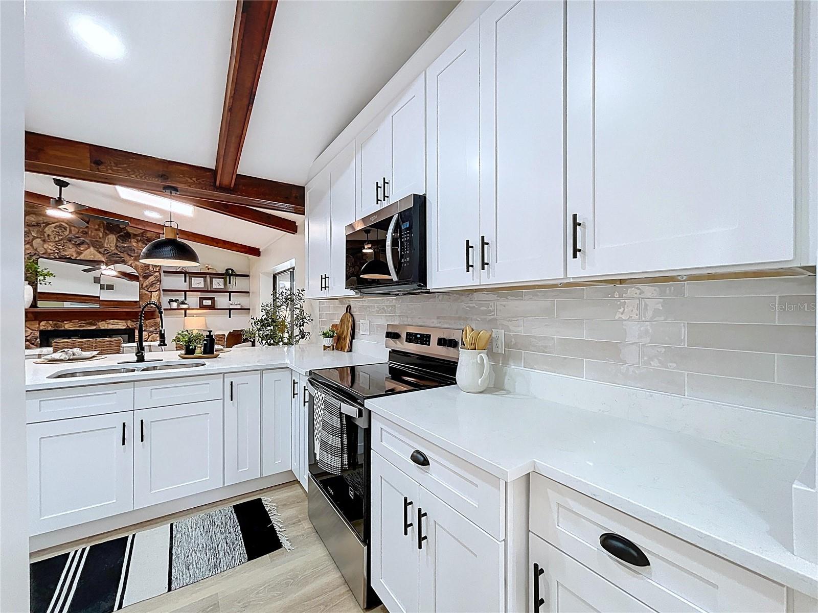 BARDMOOR GOLF VIEW ESTATE 4TH ADD - Residential