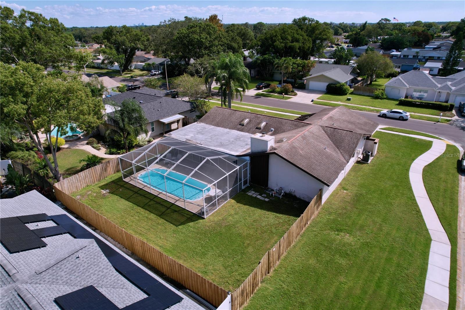 BARDMOOR GOLF VIEW ESTATE 4TH ADD - Residential